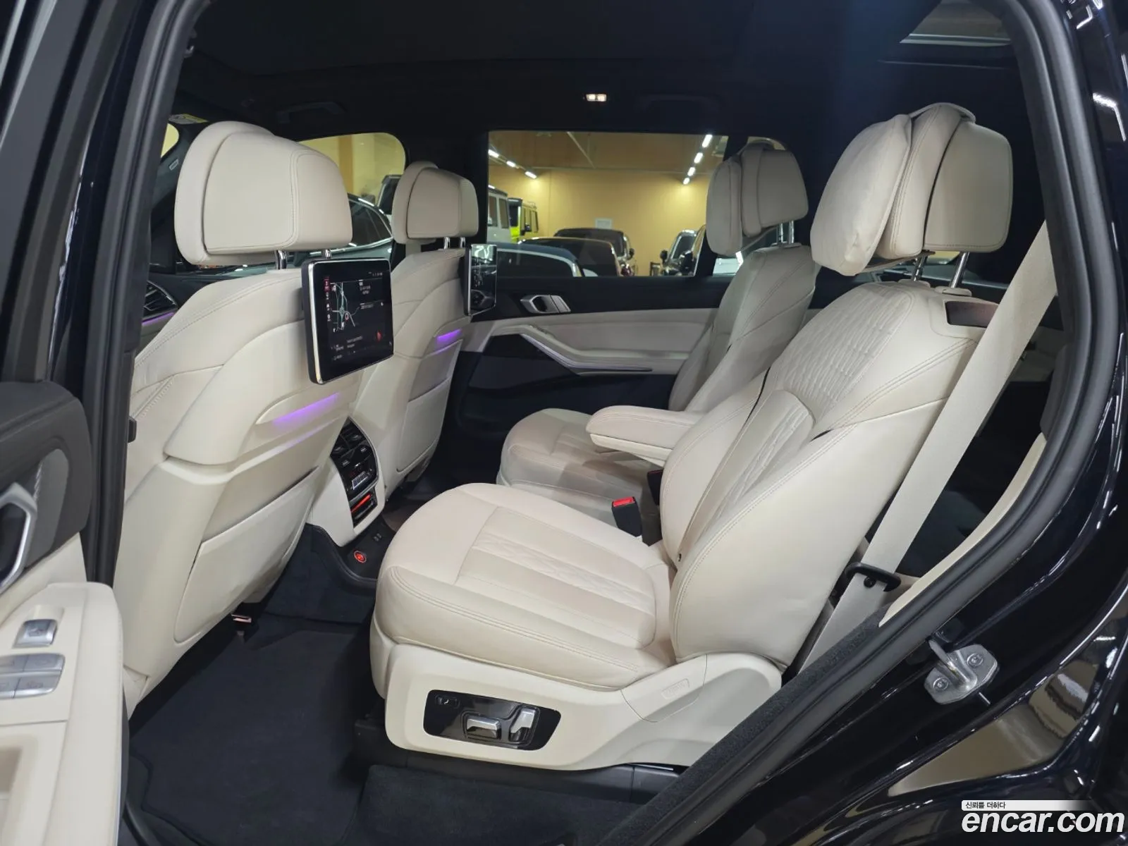 BMW X7 2020 — 12