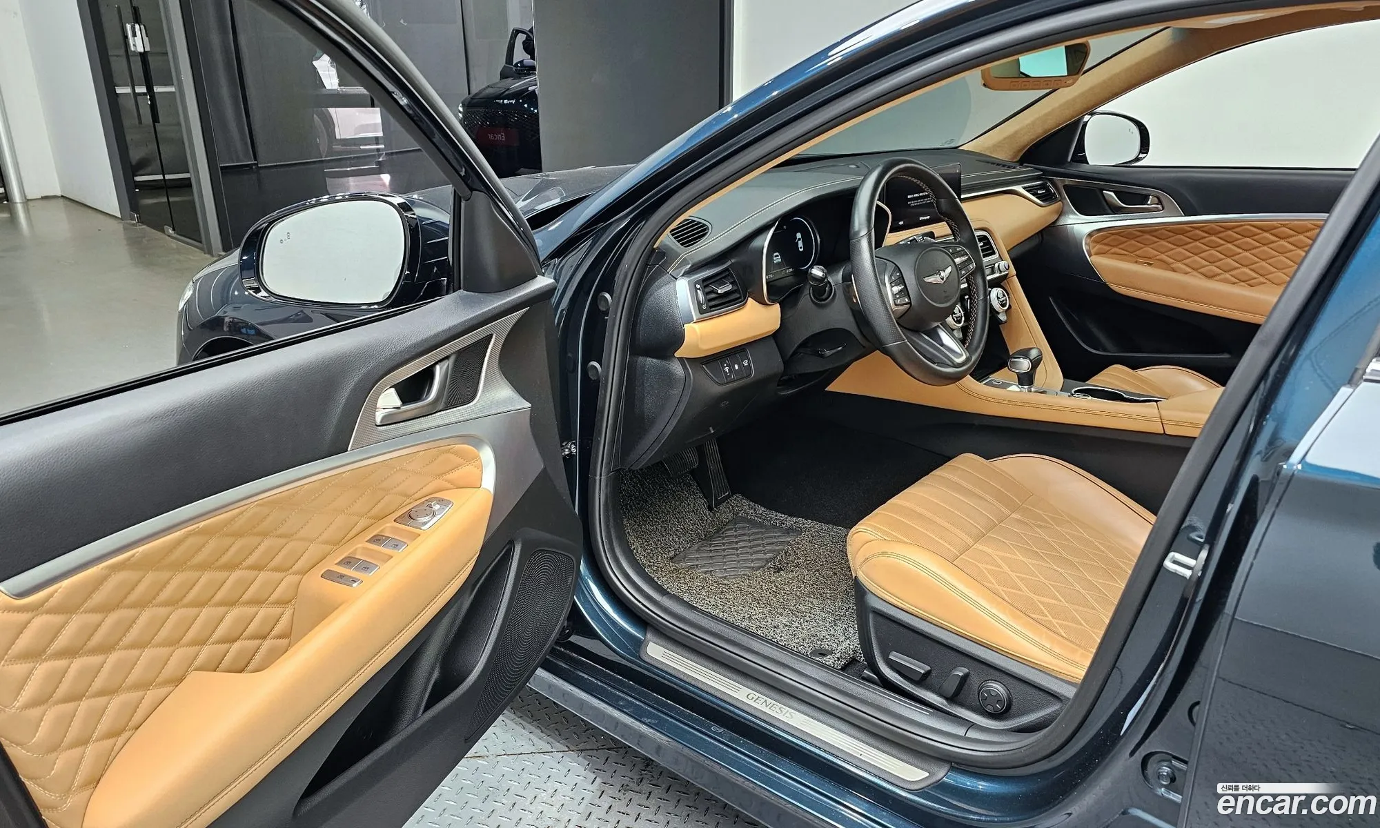 Genesis G70 2020 — 16