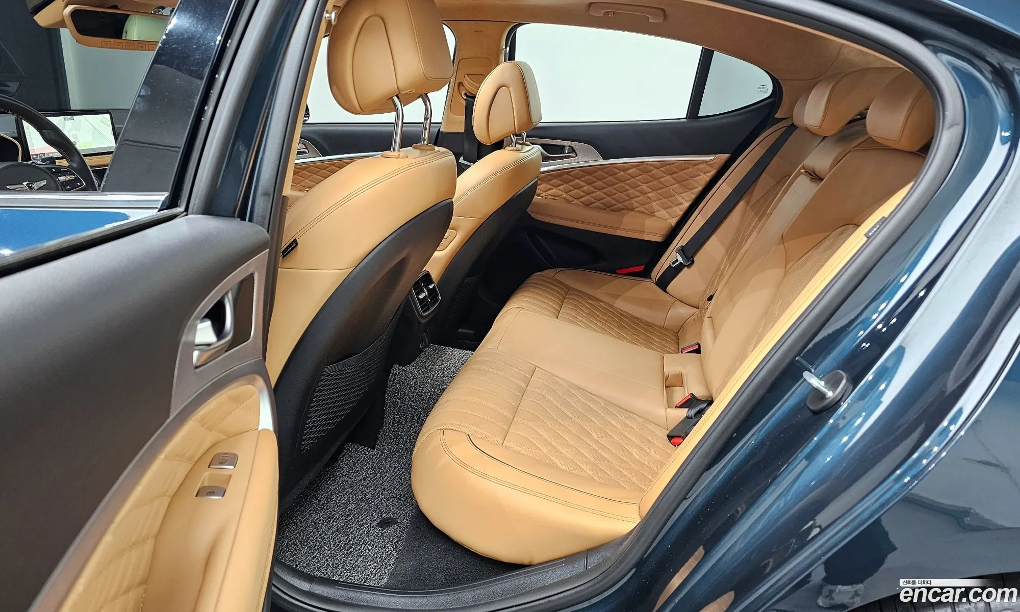 Genesis G70 2020 — 2