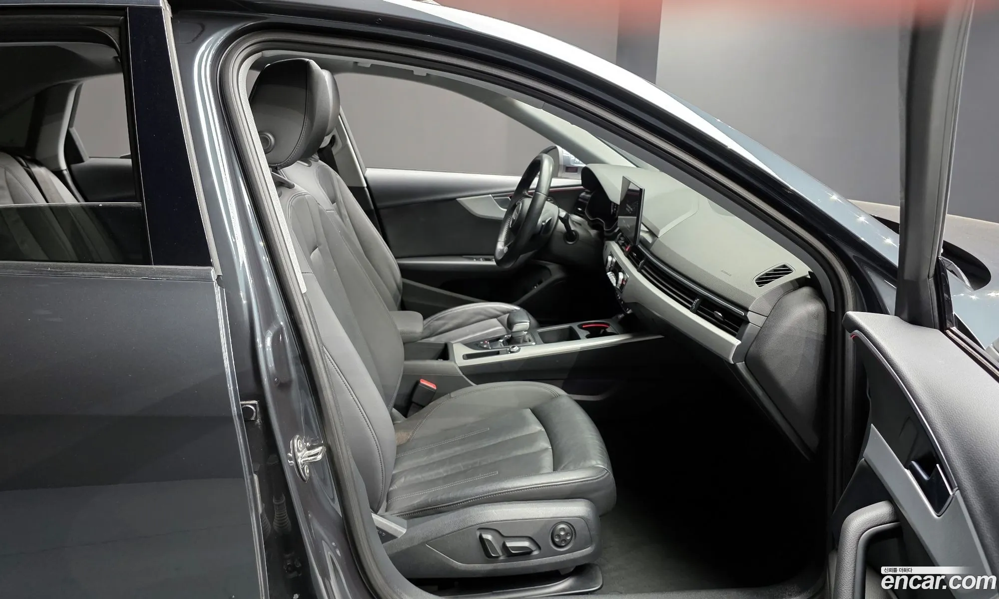Audi A4 2020 WAUZZZF4XLA062335 — 6