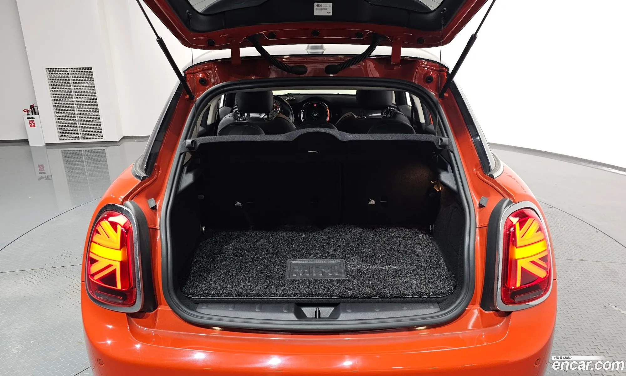 Mini Cooper 2021 WMWXV7104M2N70257 — 7