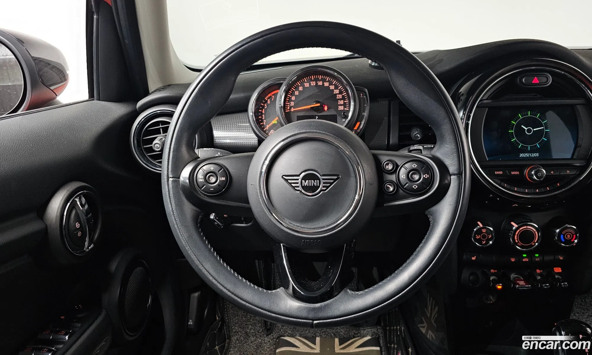 Mini Cooper 2021 WMWXV7104M2N70257 — 16
