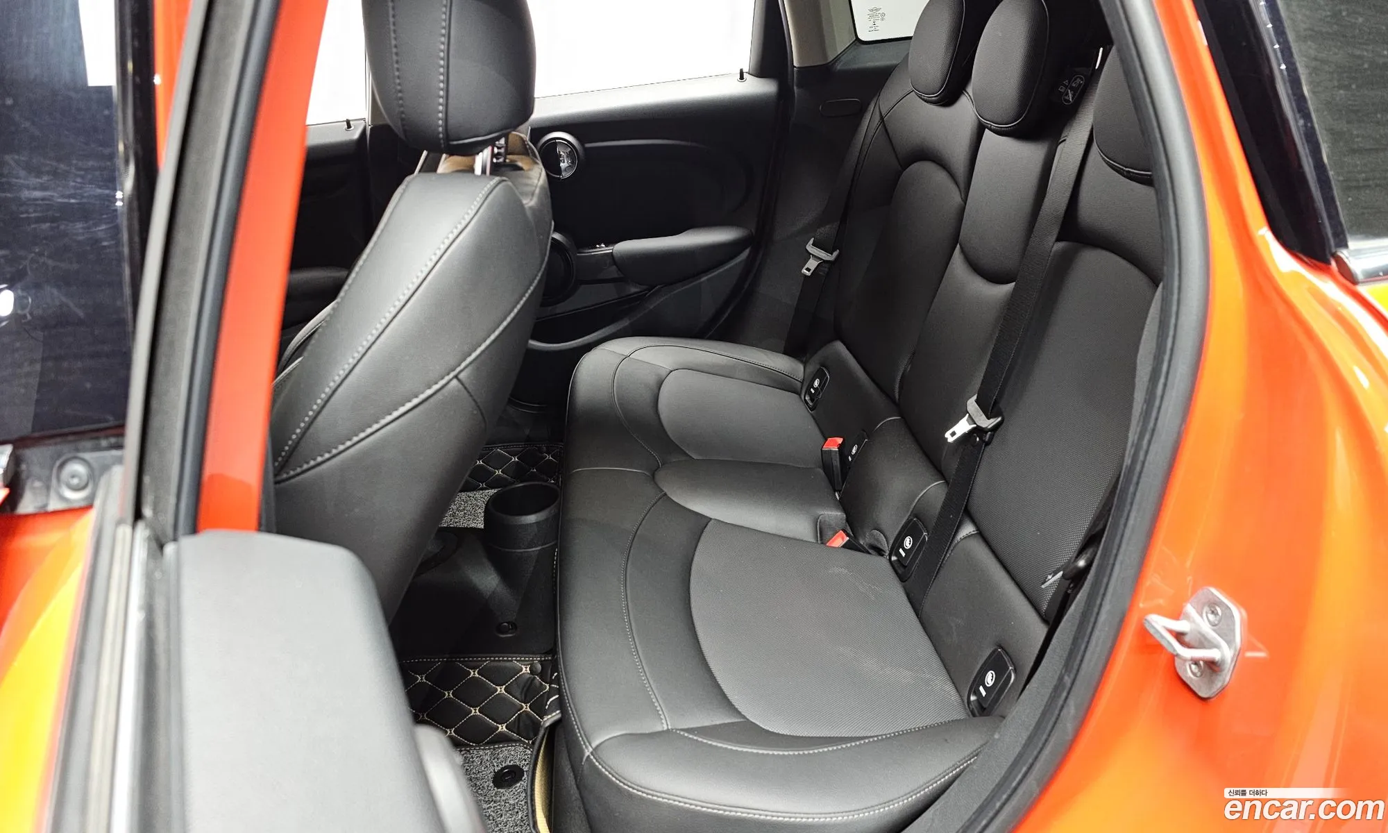Mini Cooper 2021 WMWXV7104M2N70257 — 8