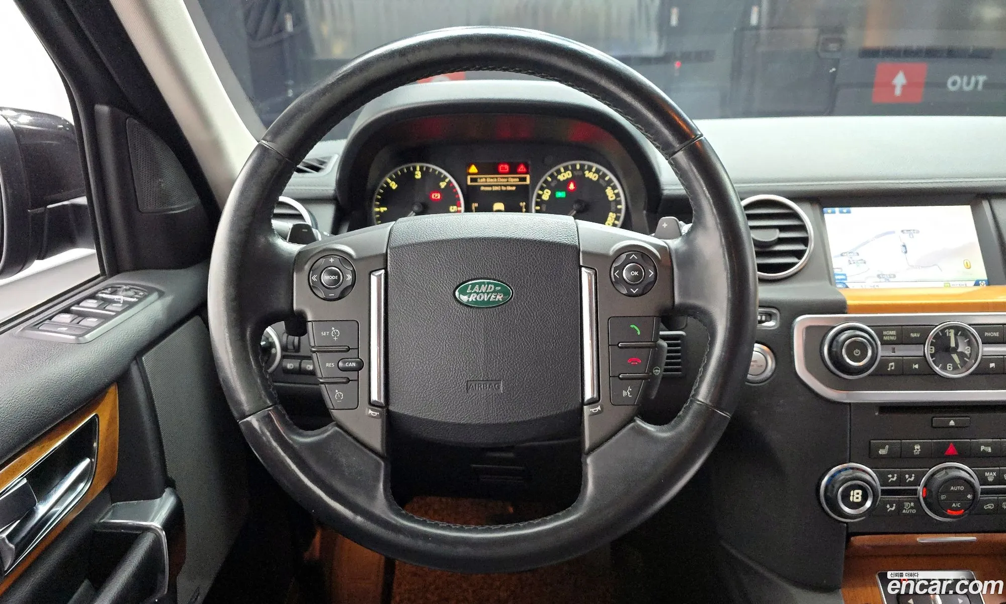 Land Rover Discovery 4 2013 SALLAAAG6DA662576 — 15