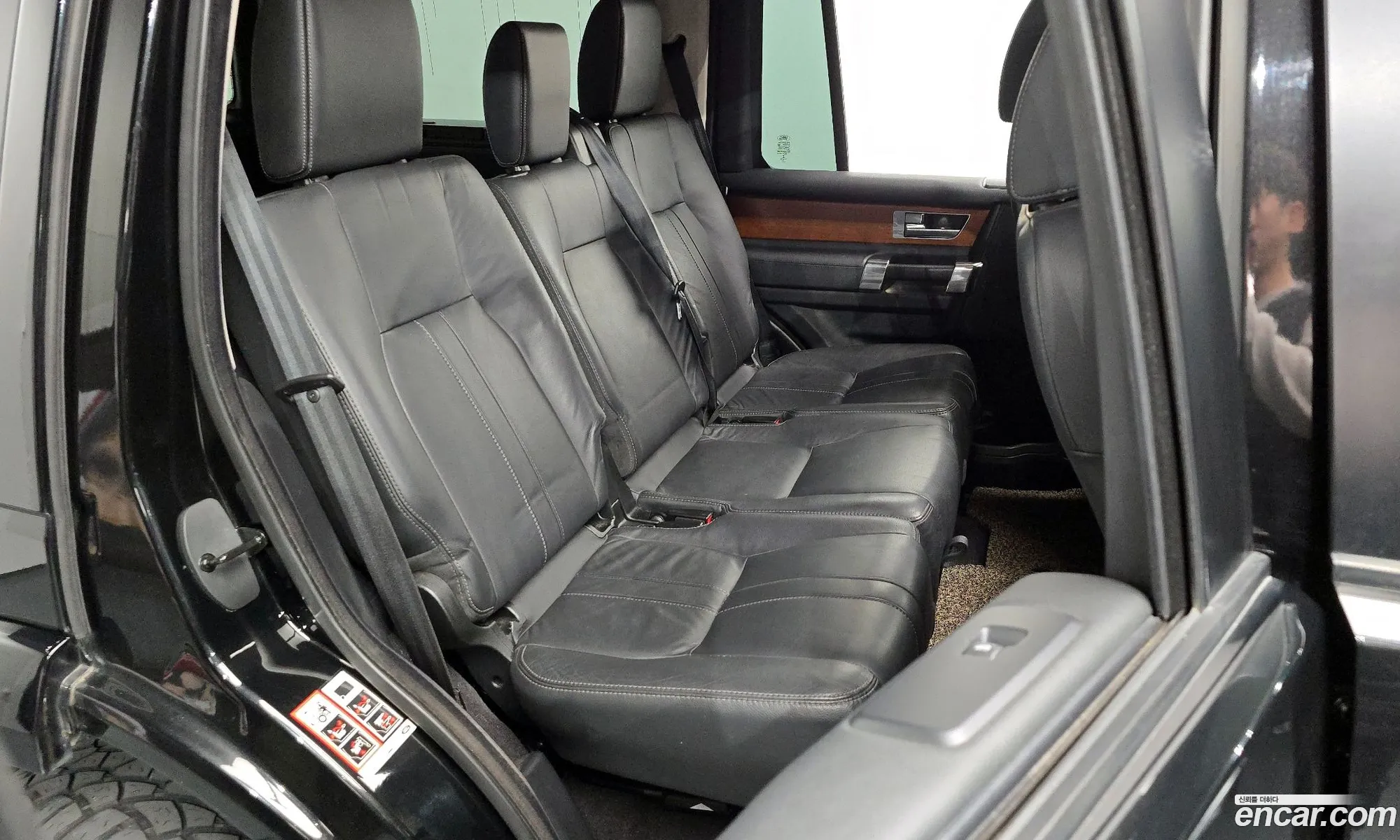 Land Rover Discovery 4 2013 SALLAAAG6DA662576 — 9