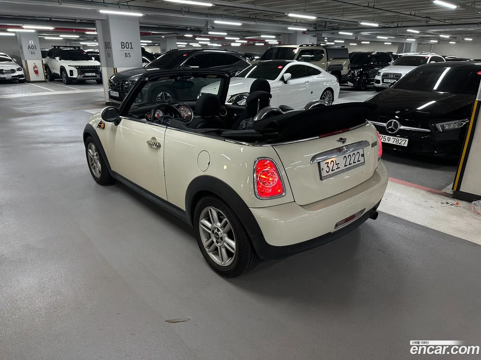 Mini Cooper Convertible 2011 — 13