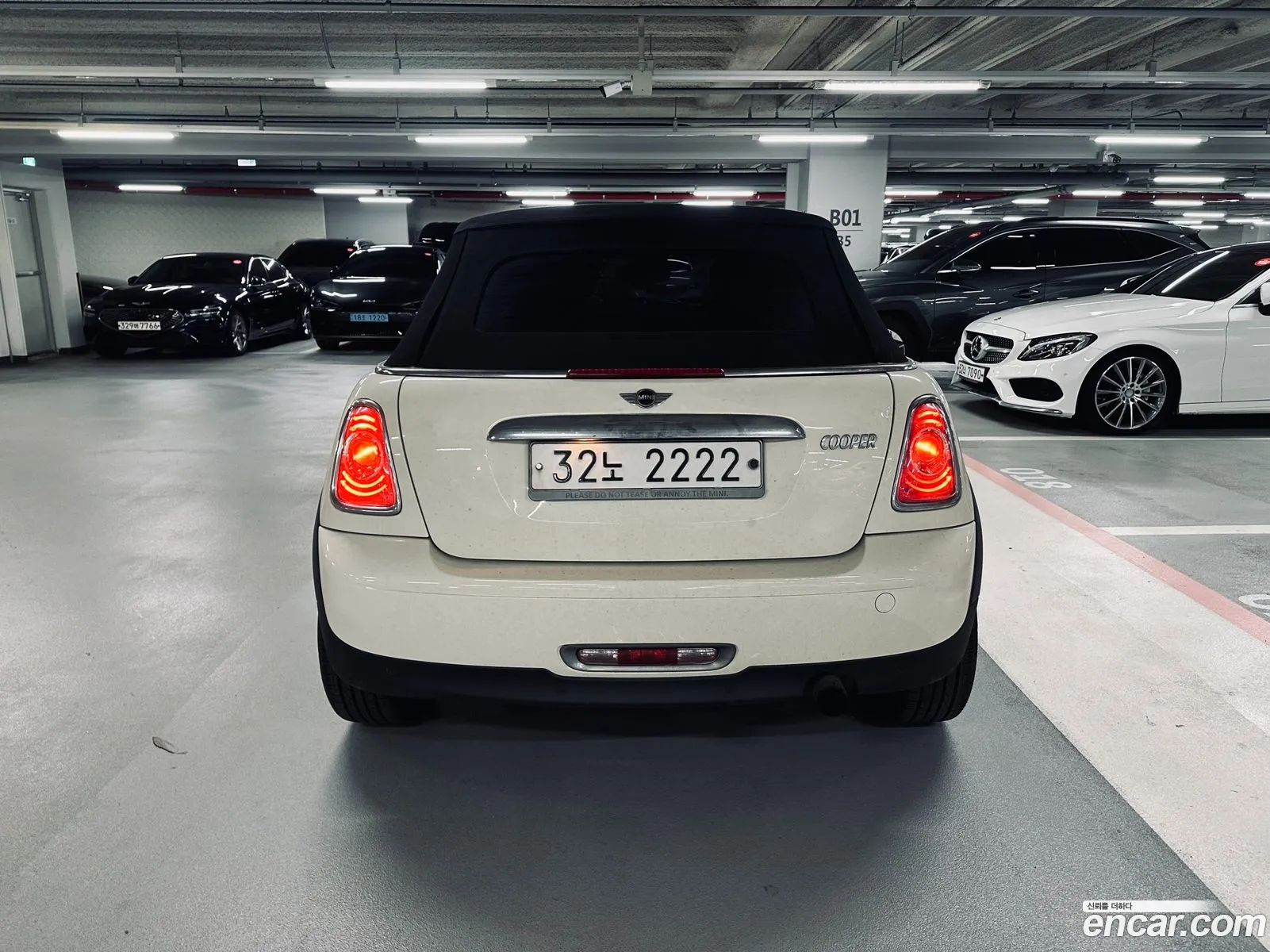Mini Cooper Convertible 2011 — 17