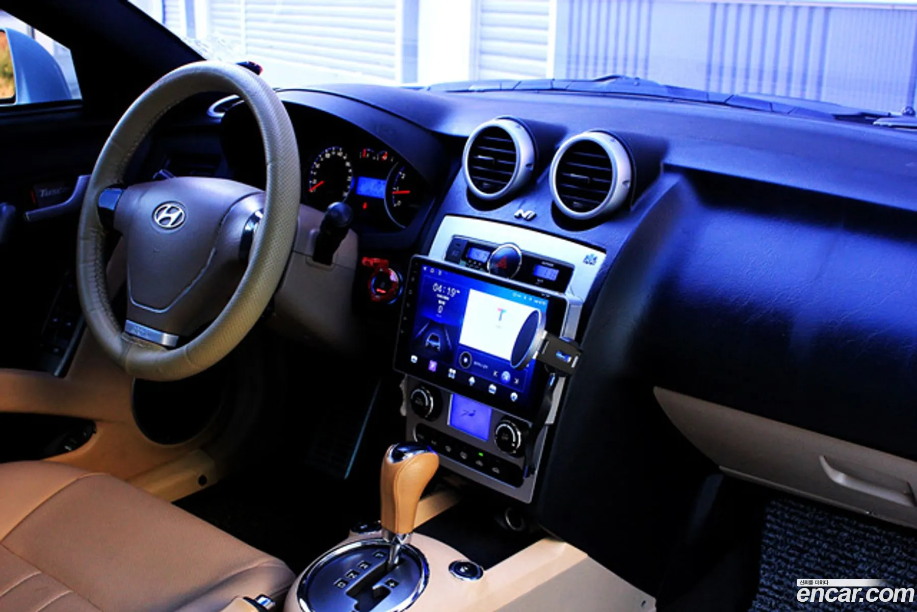 Hyundai Tuscani 2008 — 14