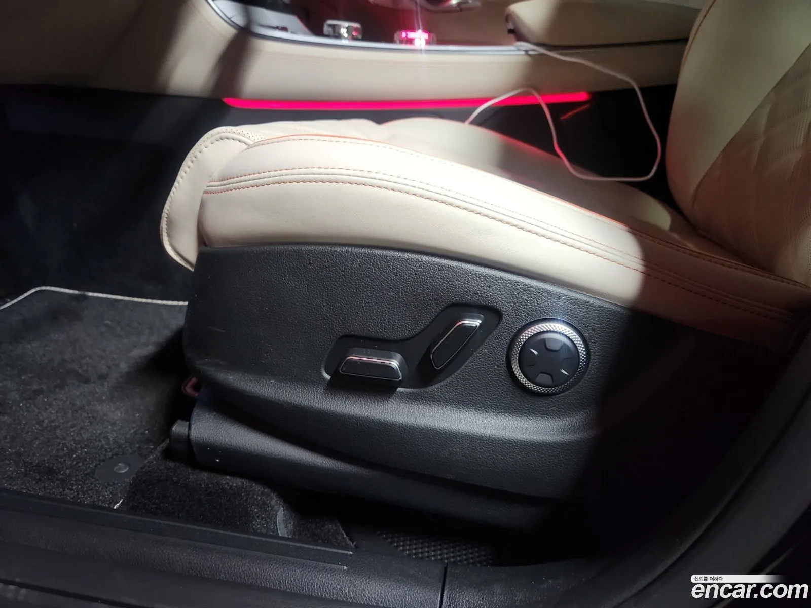 Genesis GV70 2025 — 4