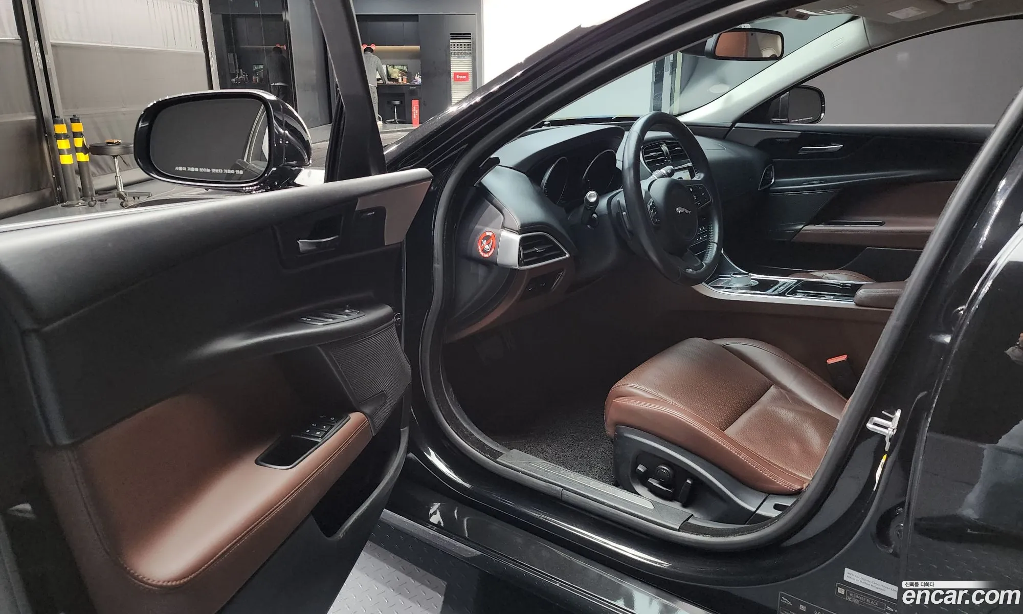 Jaguar XE 2015 — 4