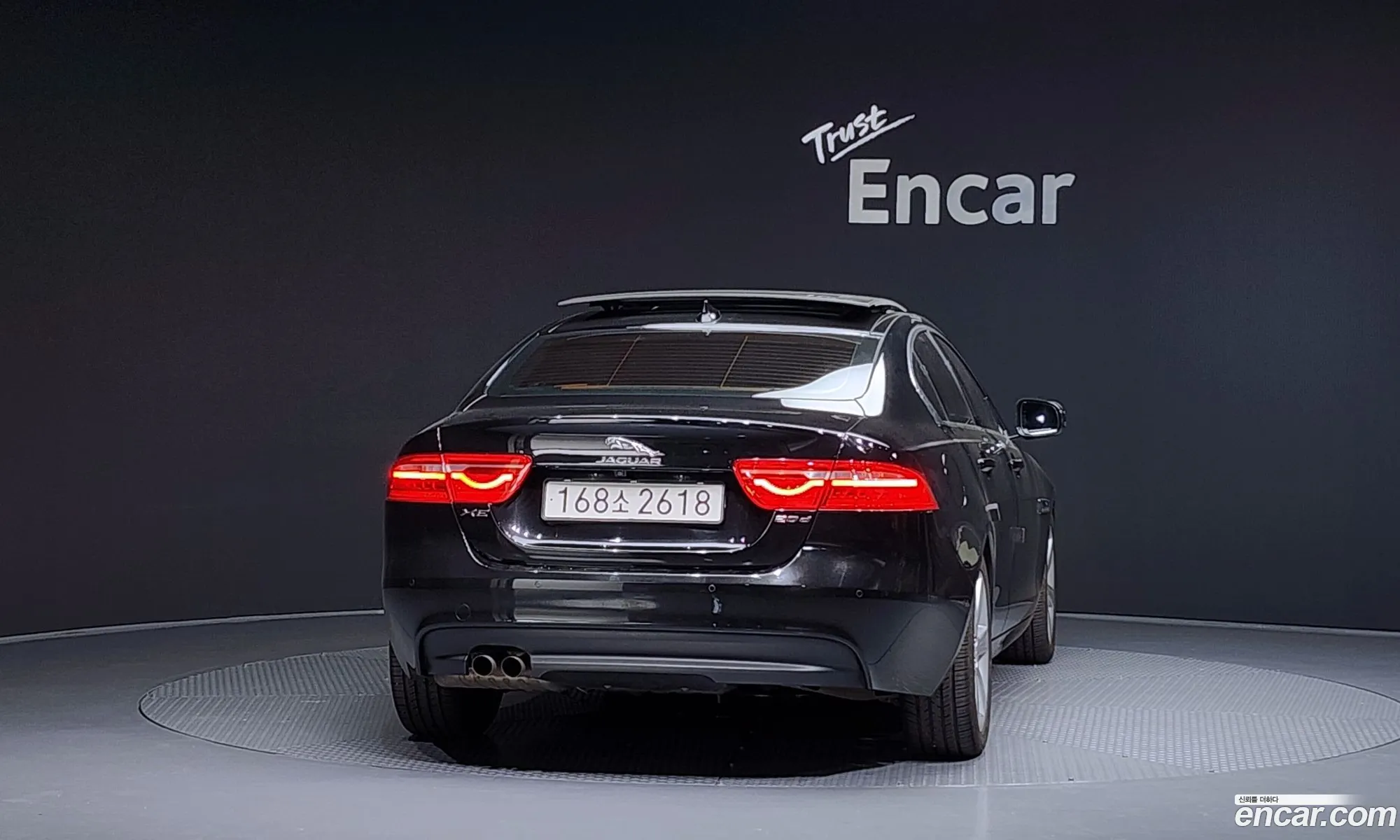 Jaguar XE 2015 — 20