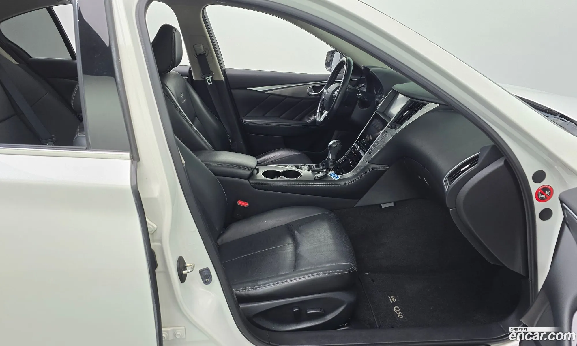 Infiniti Q50 2014 JNKDV71E2EM510841 — 3