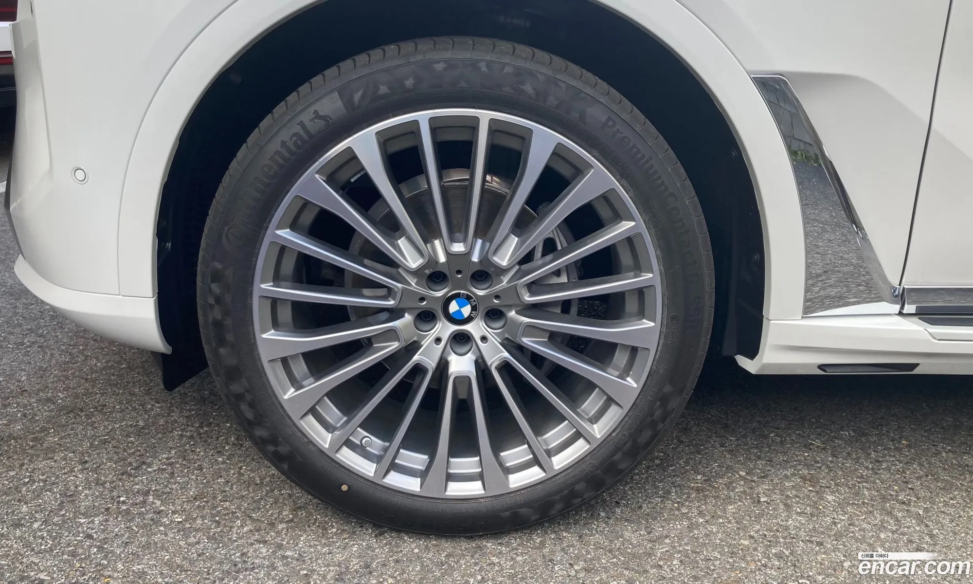 BMW X7 2025 — 18