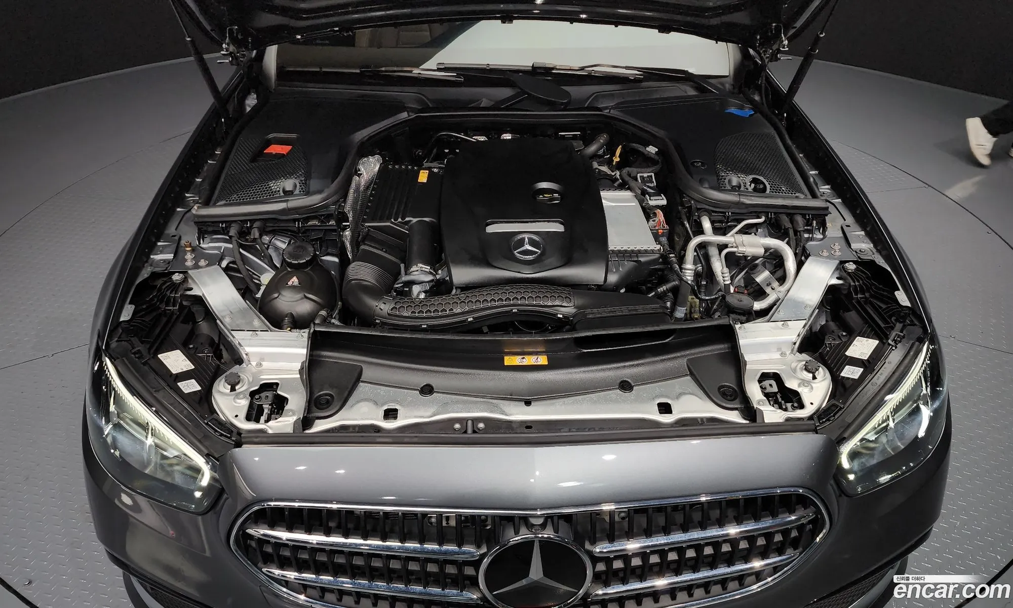 Mercedes-Benz E-Class W213 2022 — 14