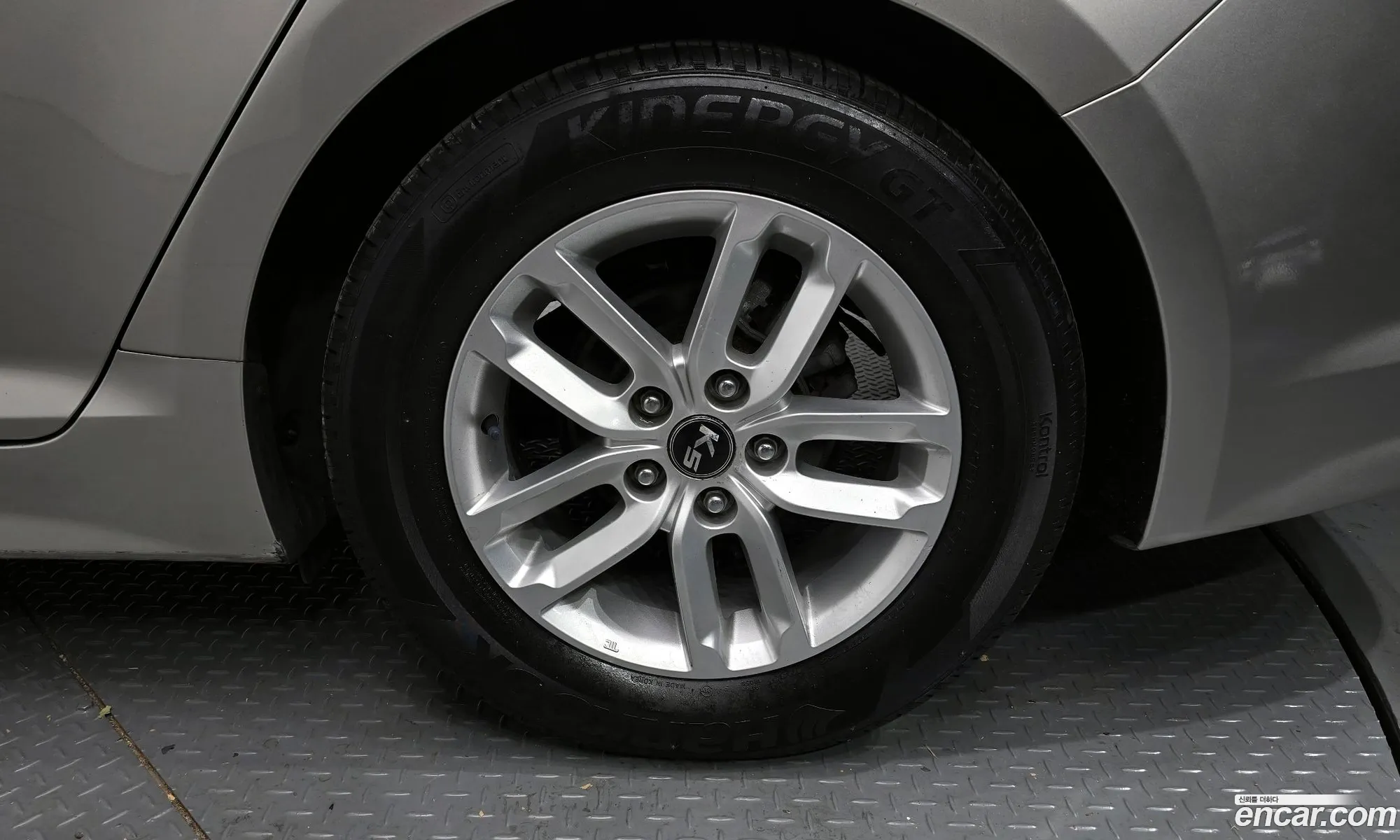 Kia K5 2010 — 9
