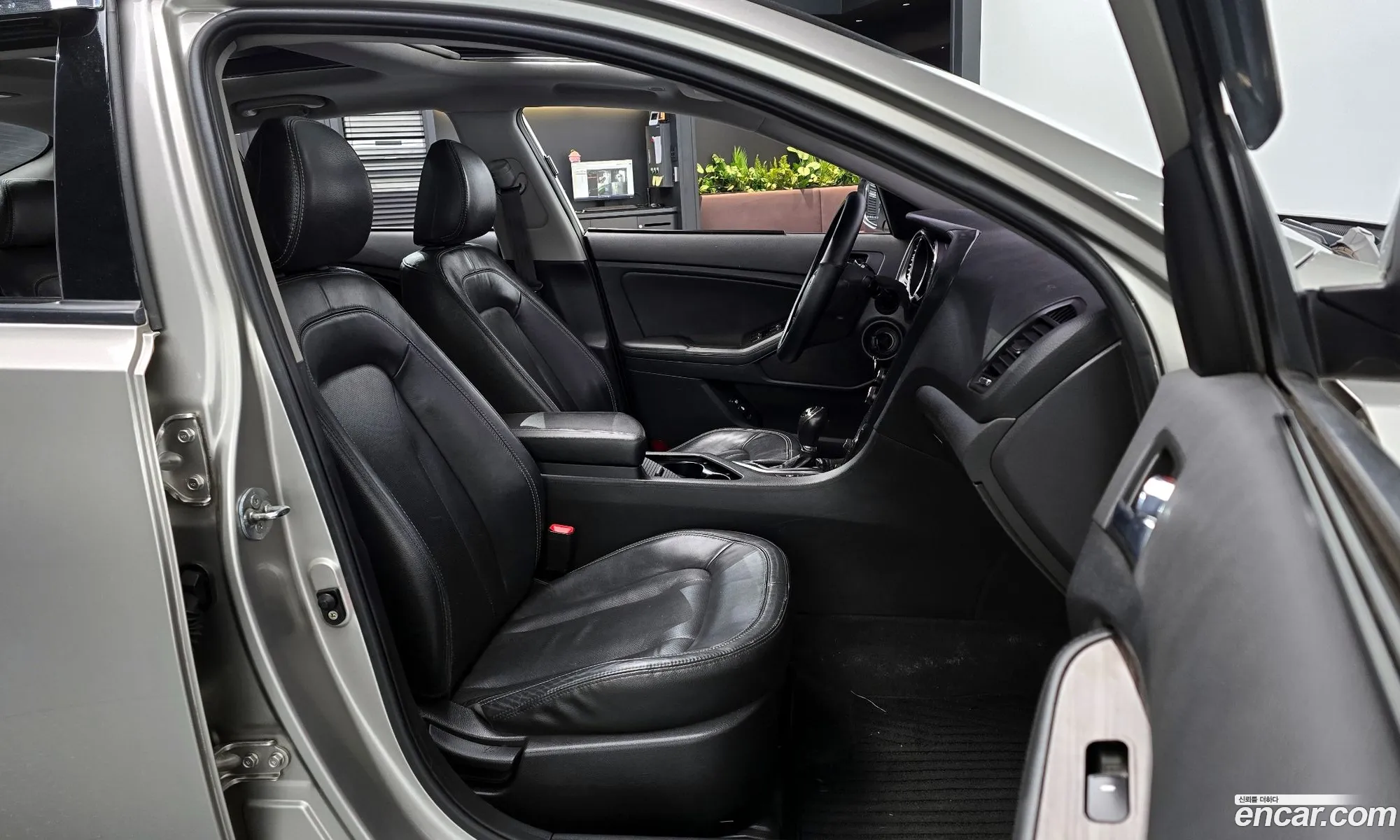 Kia K5 2010 — 6