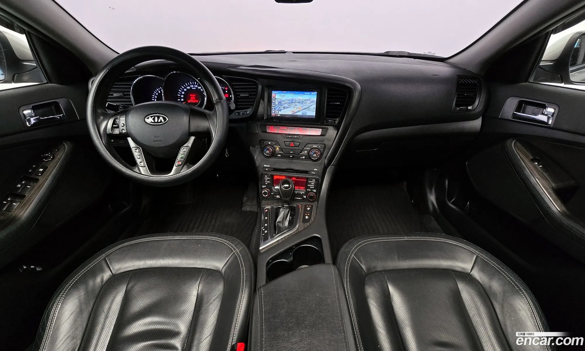 Kia K5 2010 — 12