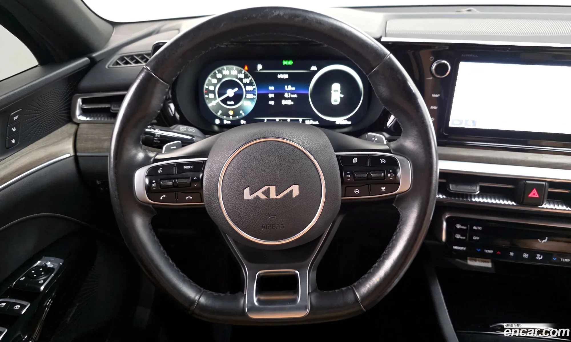 Kia K5 2021 — 17