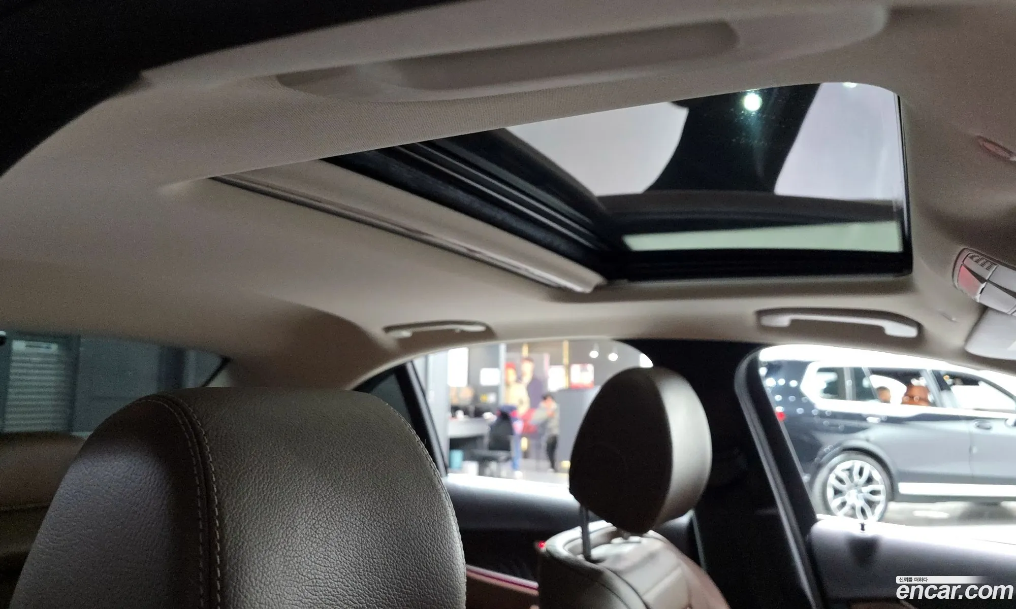 Mercedes-Benz E-Class W213 2017 — 15
