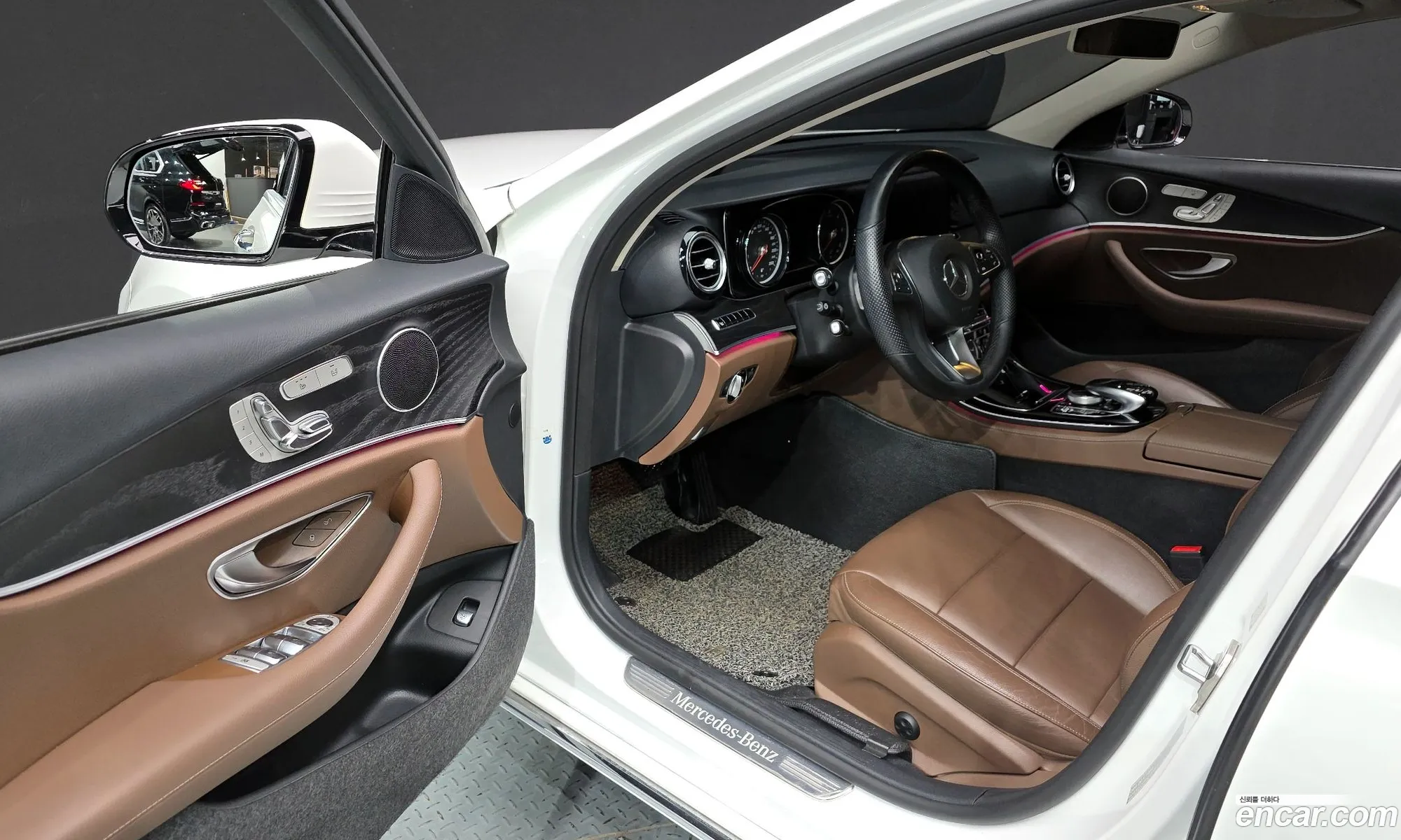 Mercedes-Benz E-Class W213 2017 — 20