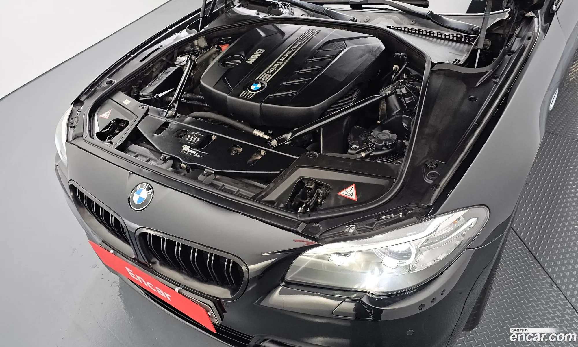 BMW 5 Series 2013 WBA5B9107ED028619 — 17