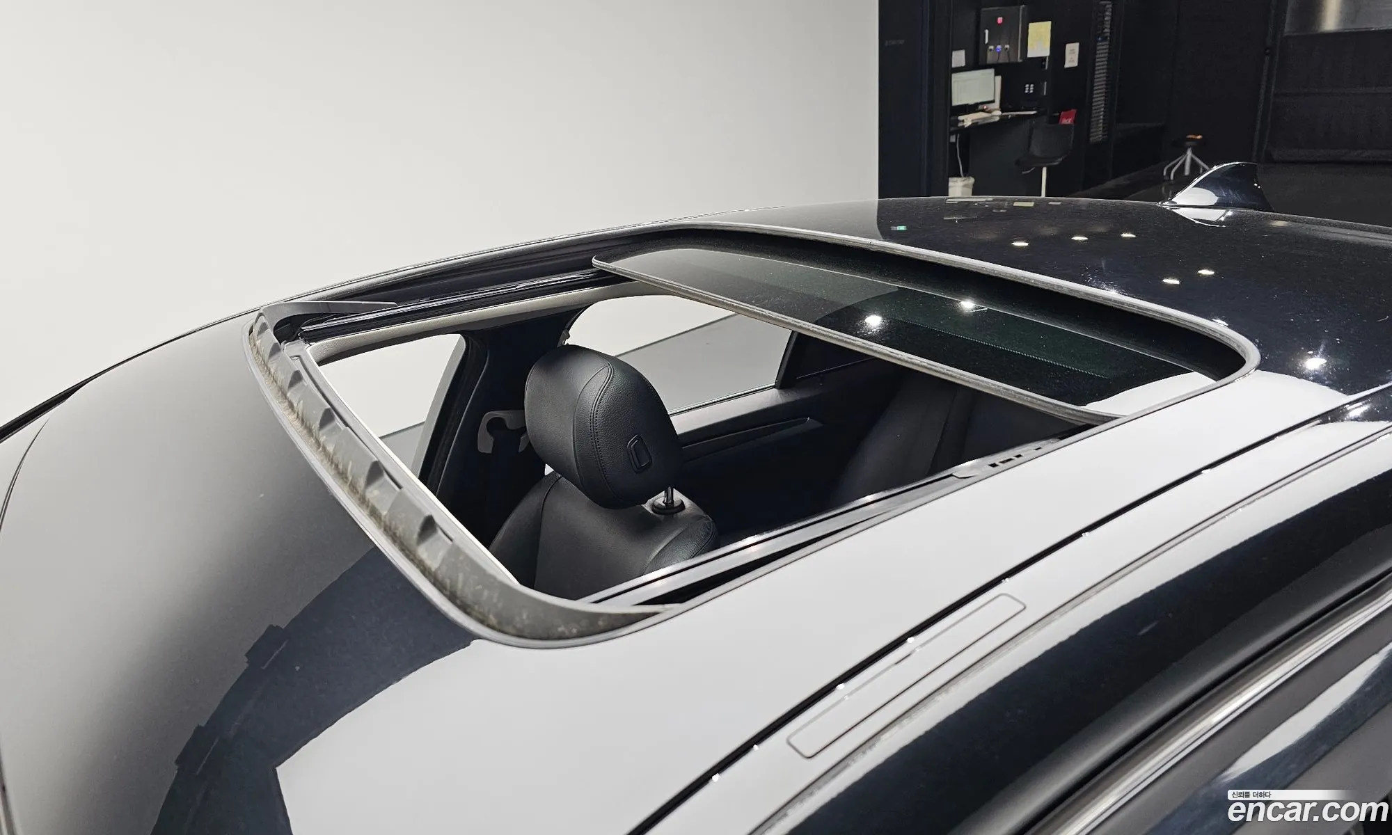 BMW 5 Series 2013 WBA5B9107ED028619 — 8