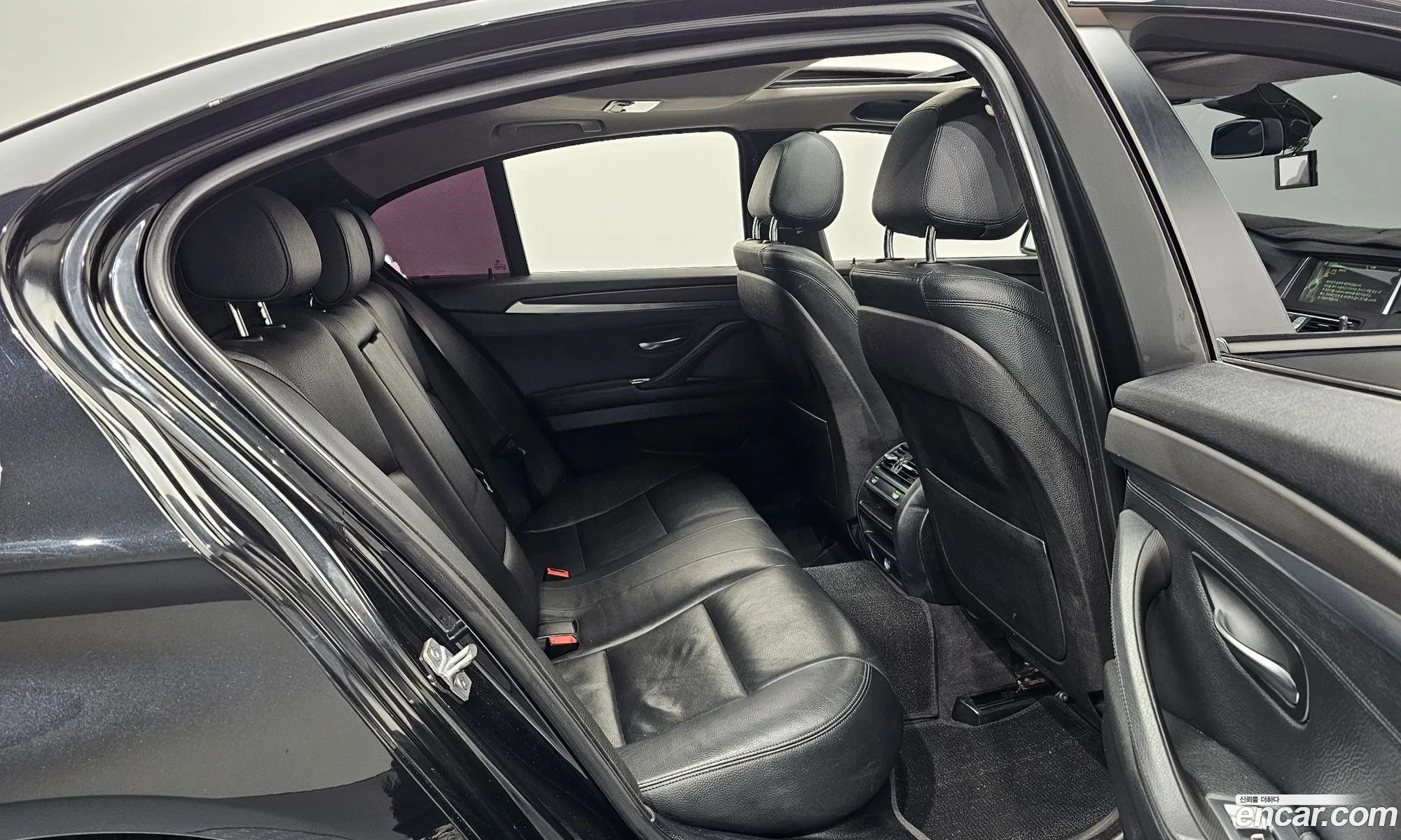BMW 5 Series 2013 WBA5B9107ED028619 — 9