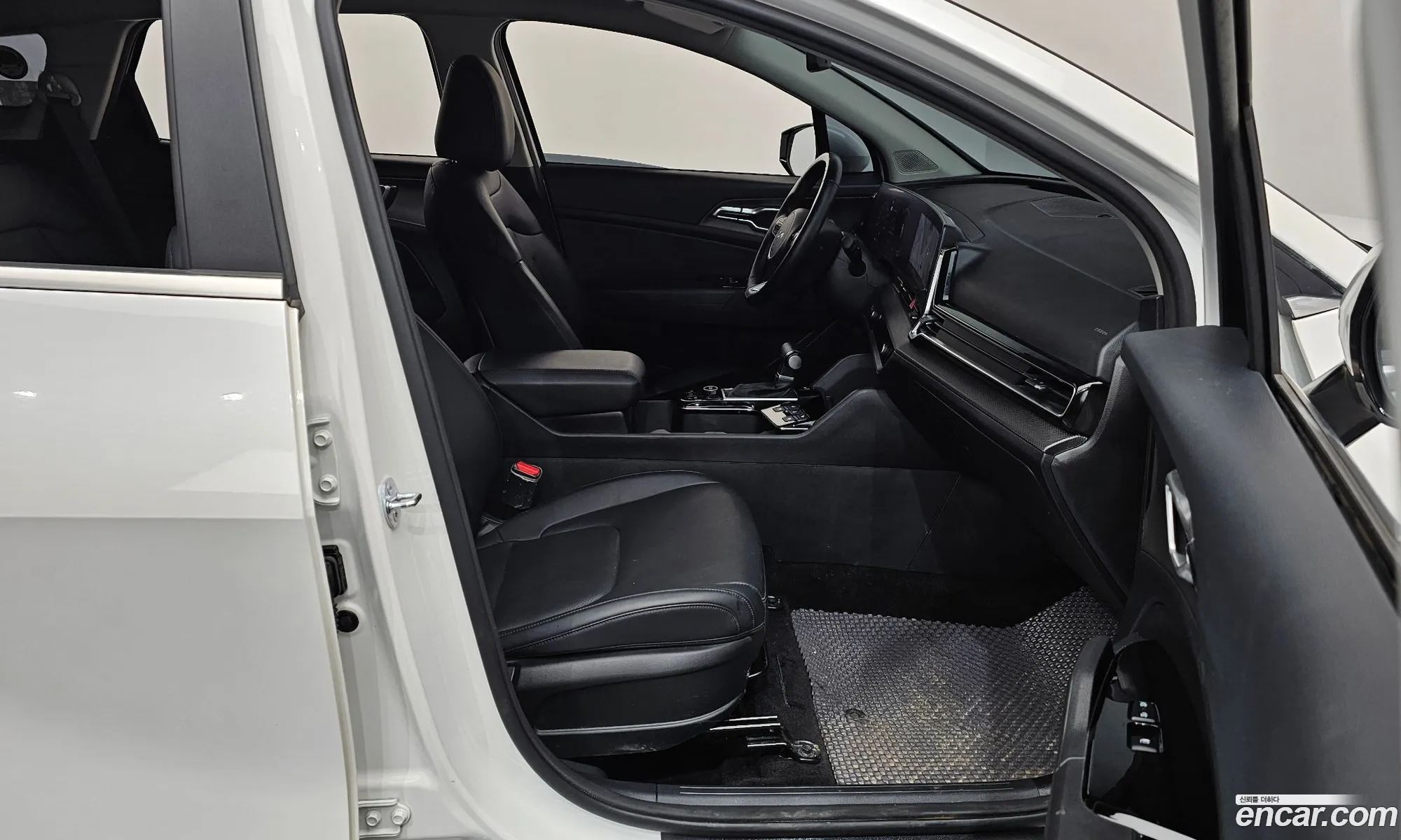 Kia Sportage 2023 — 10