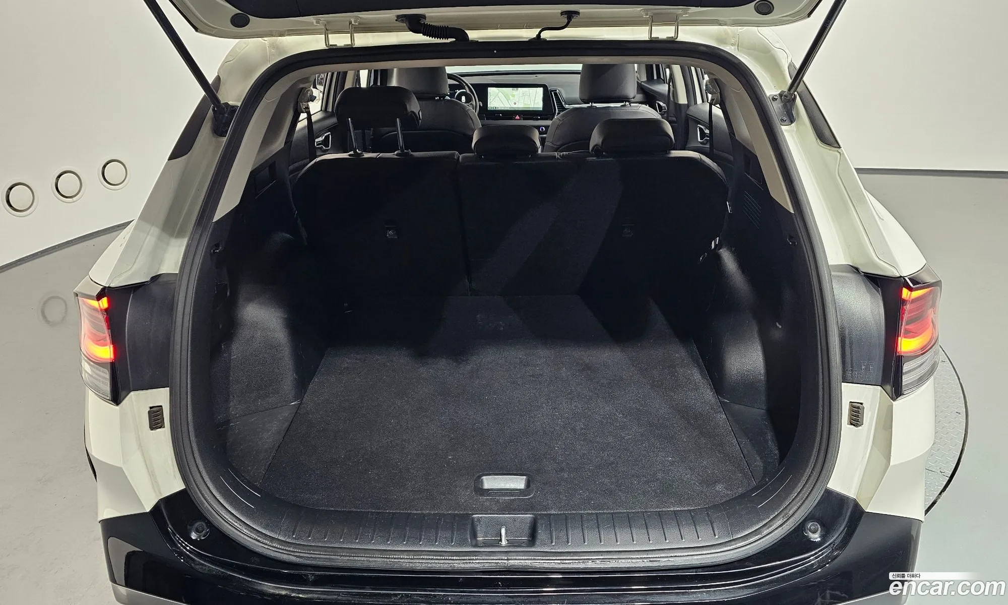 Kia Sportage 2023 — 16