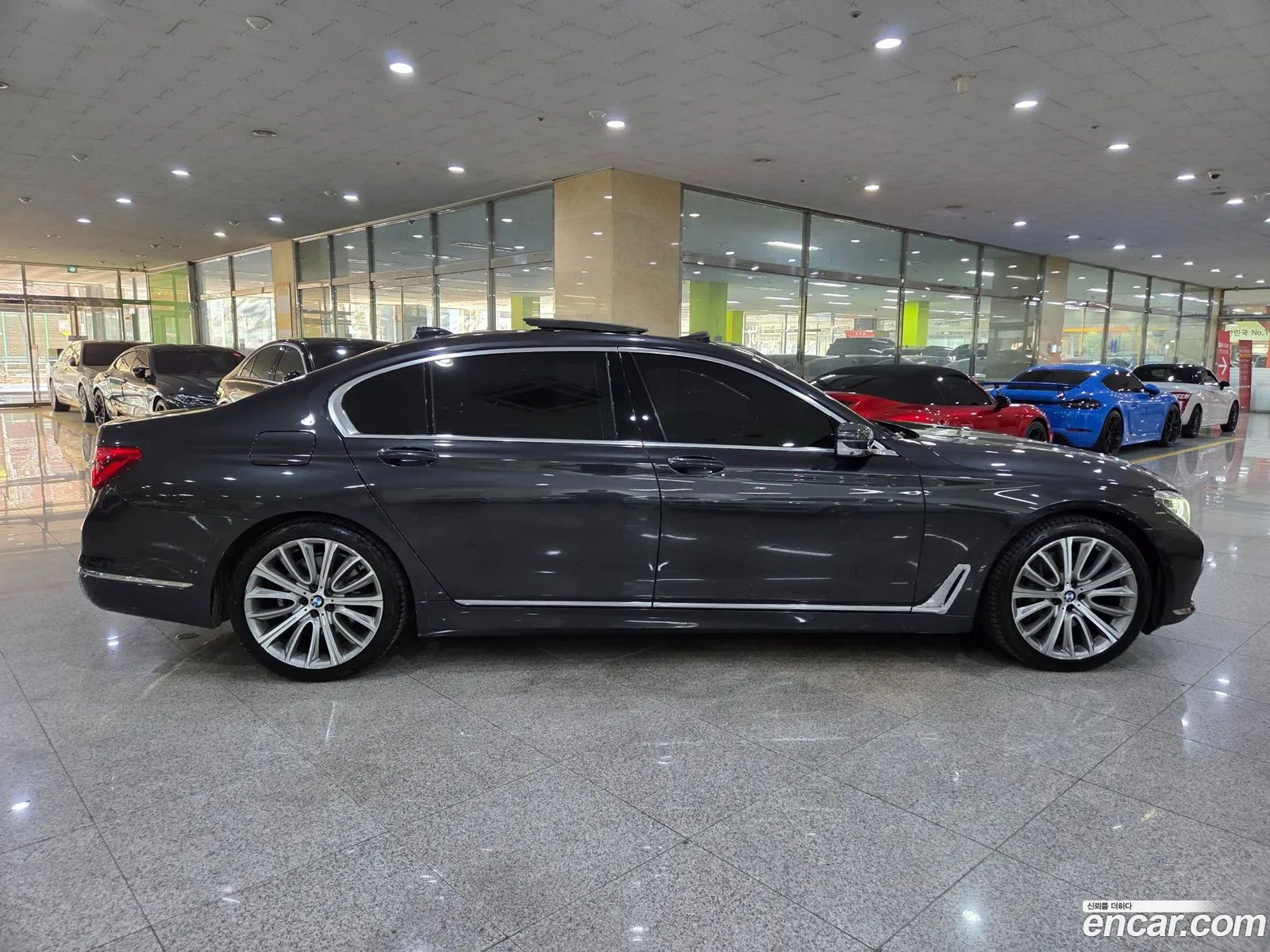 BMW 7 Series 2016 — 18