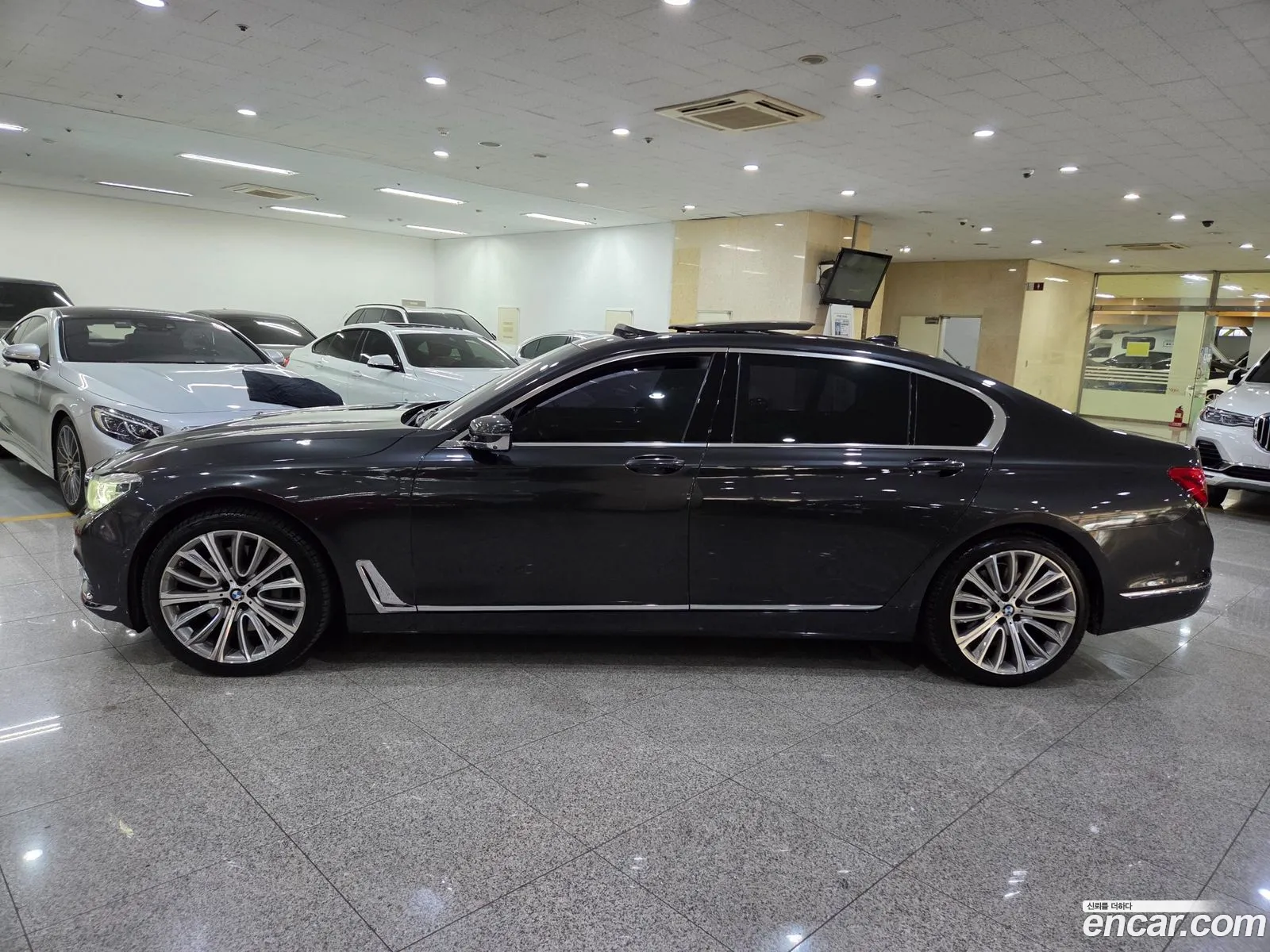 BMW 7 Series 2016 — 7