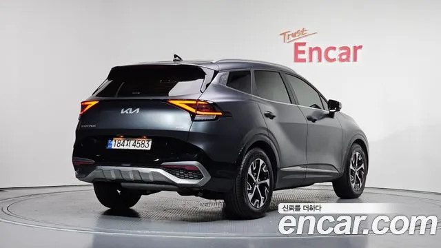 Kia Sportage Hybrid 2023 — 4