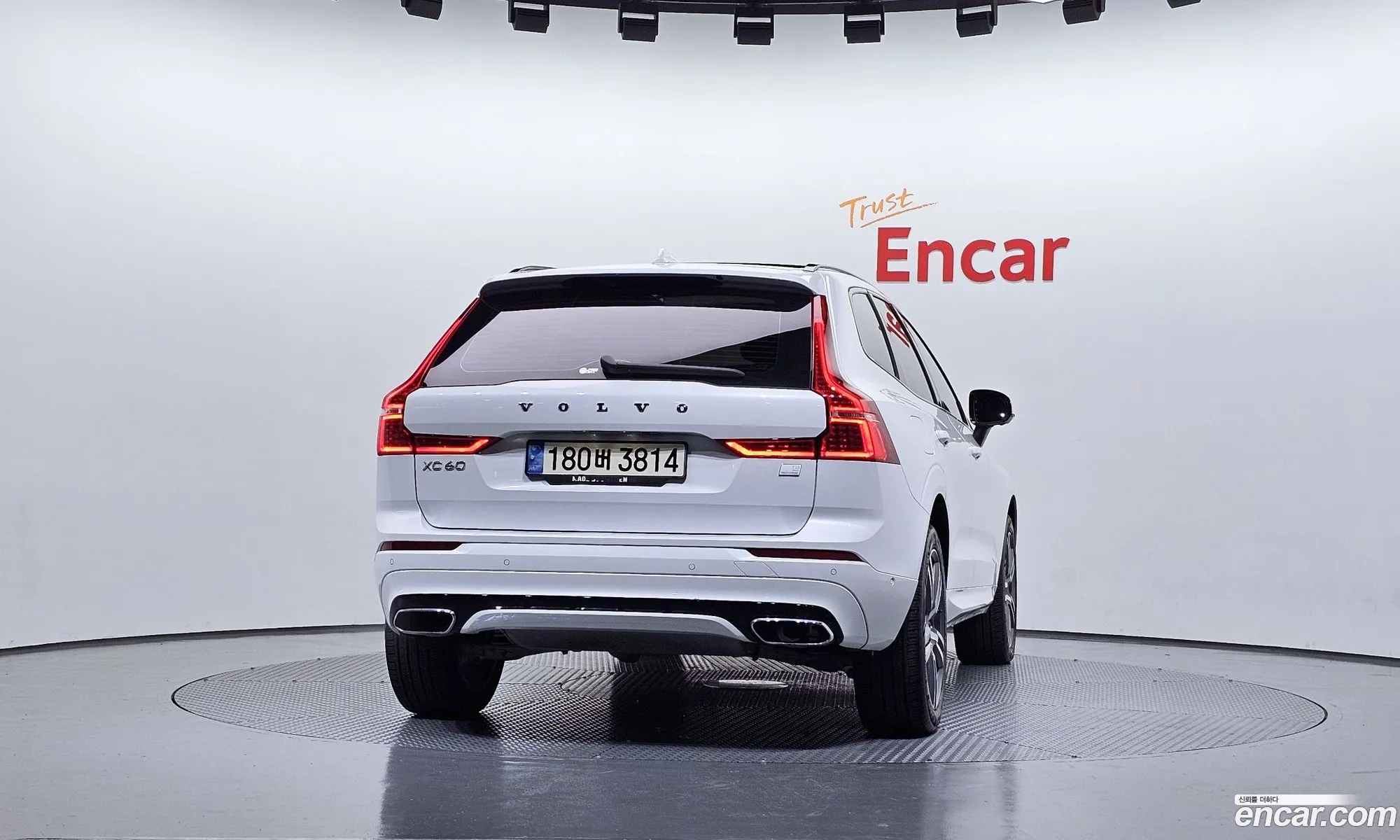 Volvo XC60 2021 — 3