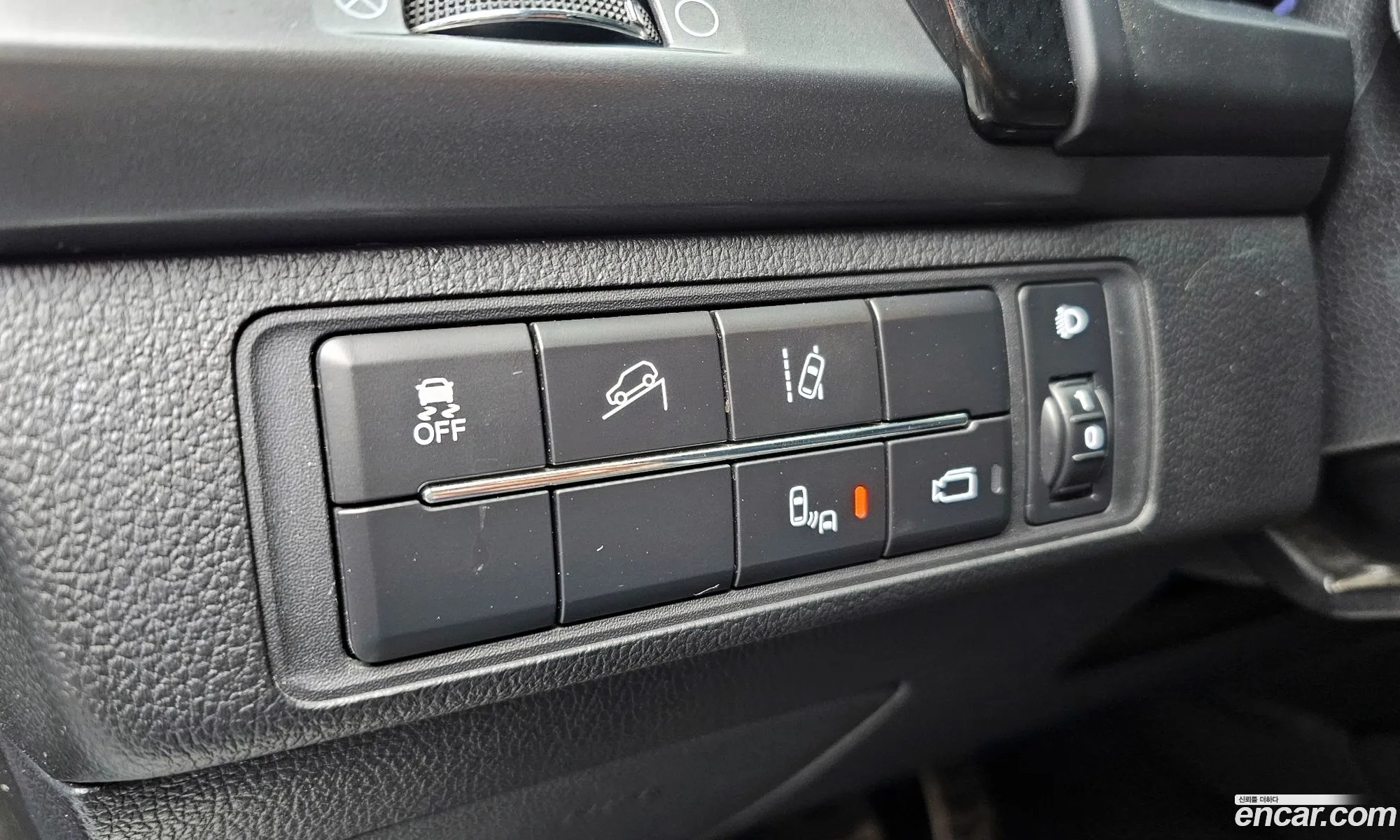 KG Mobility (SsangYong) Rexton Sports Khan 2021 — 9