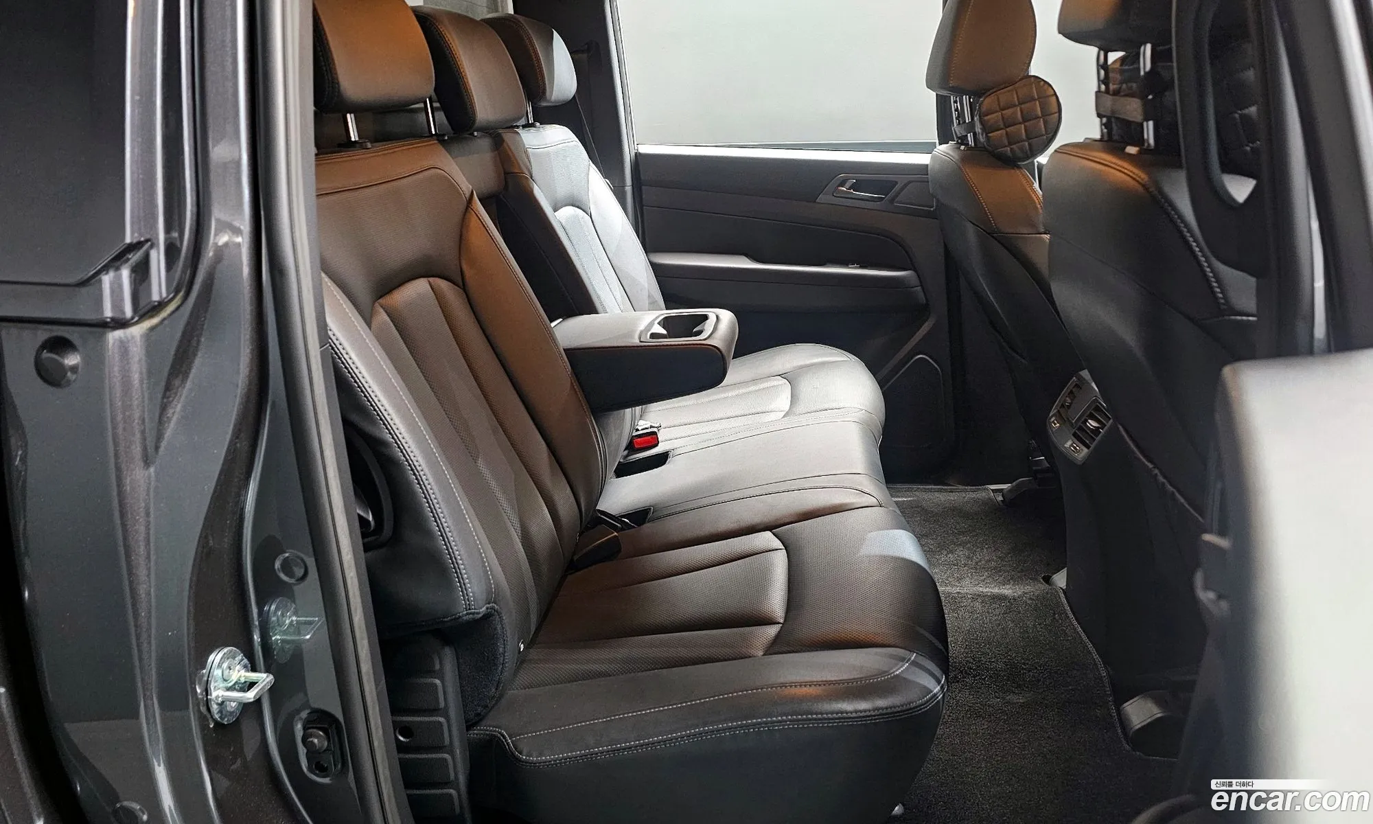 KG Mobility (SsangYong) Rexton Sports Khan 2021 — 3