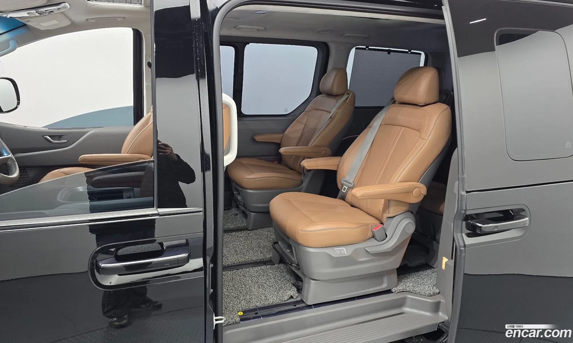 Hyundai Staria 2022 — 14