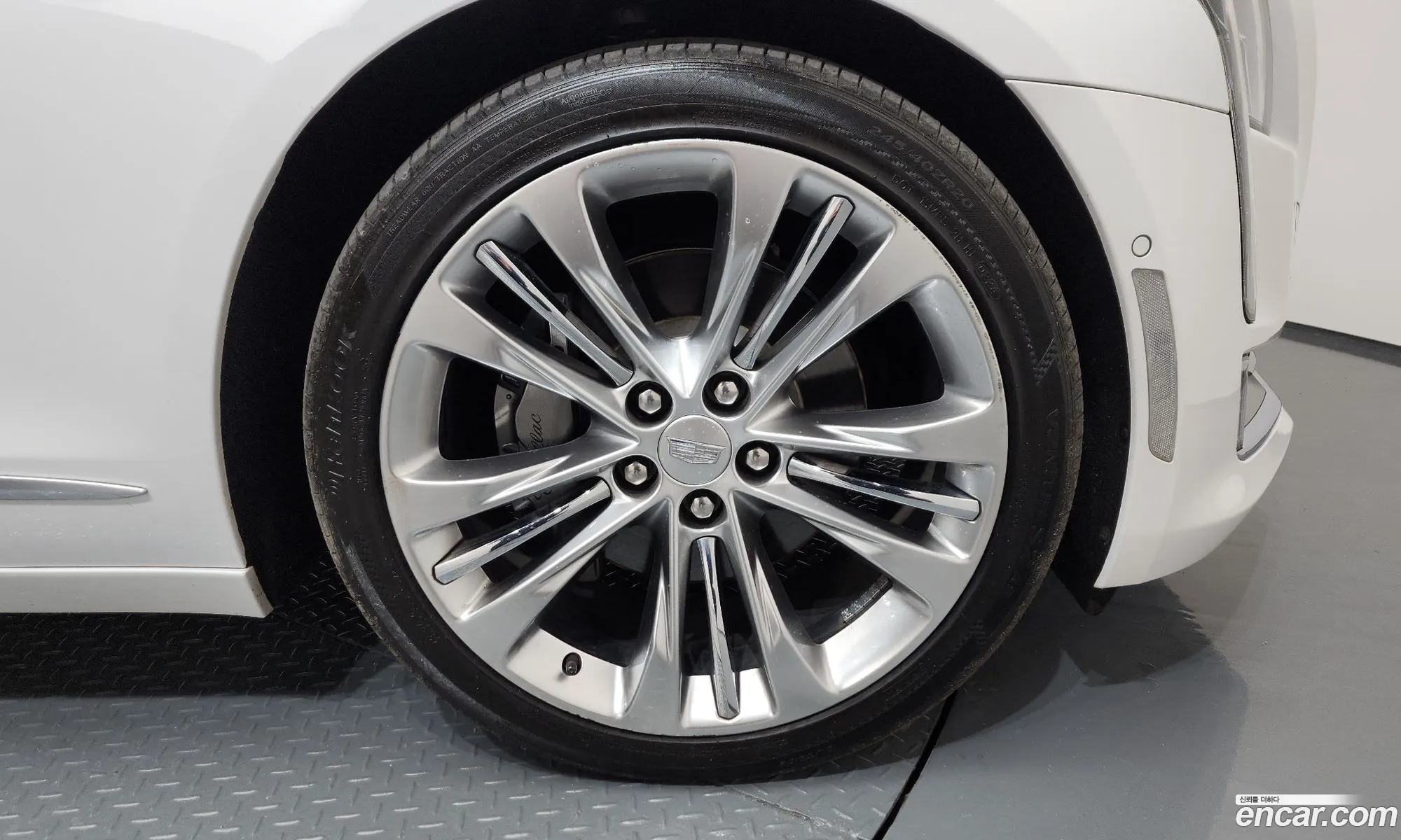 Cadillac CT6 2018 — 12