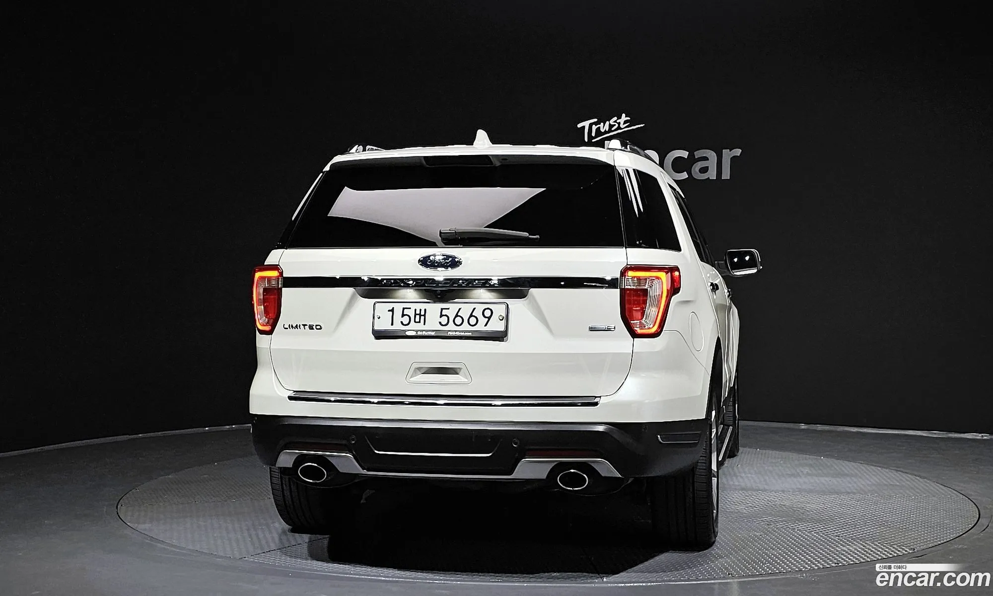 Ford Explorer 2018 — 4