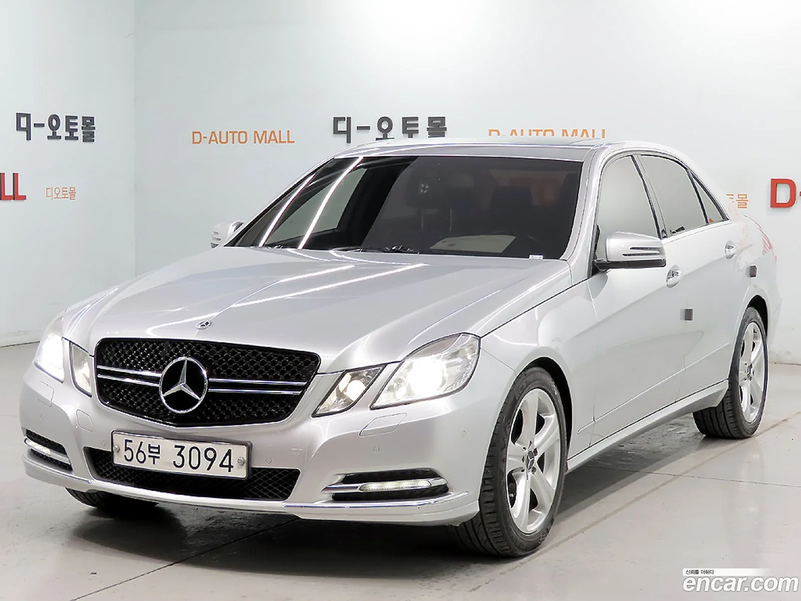 Mercedes-Benz E-Class W212 2010 — 13