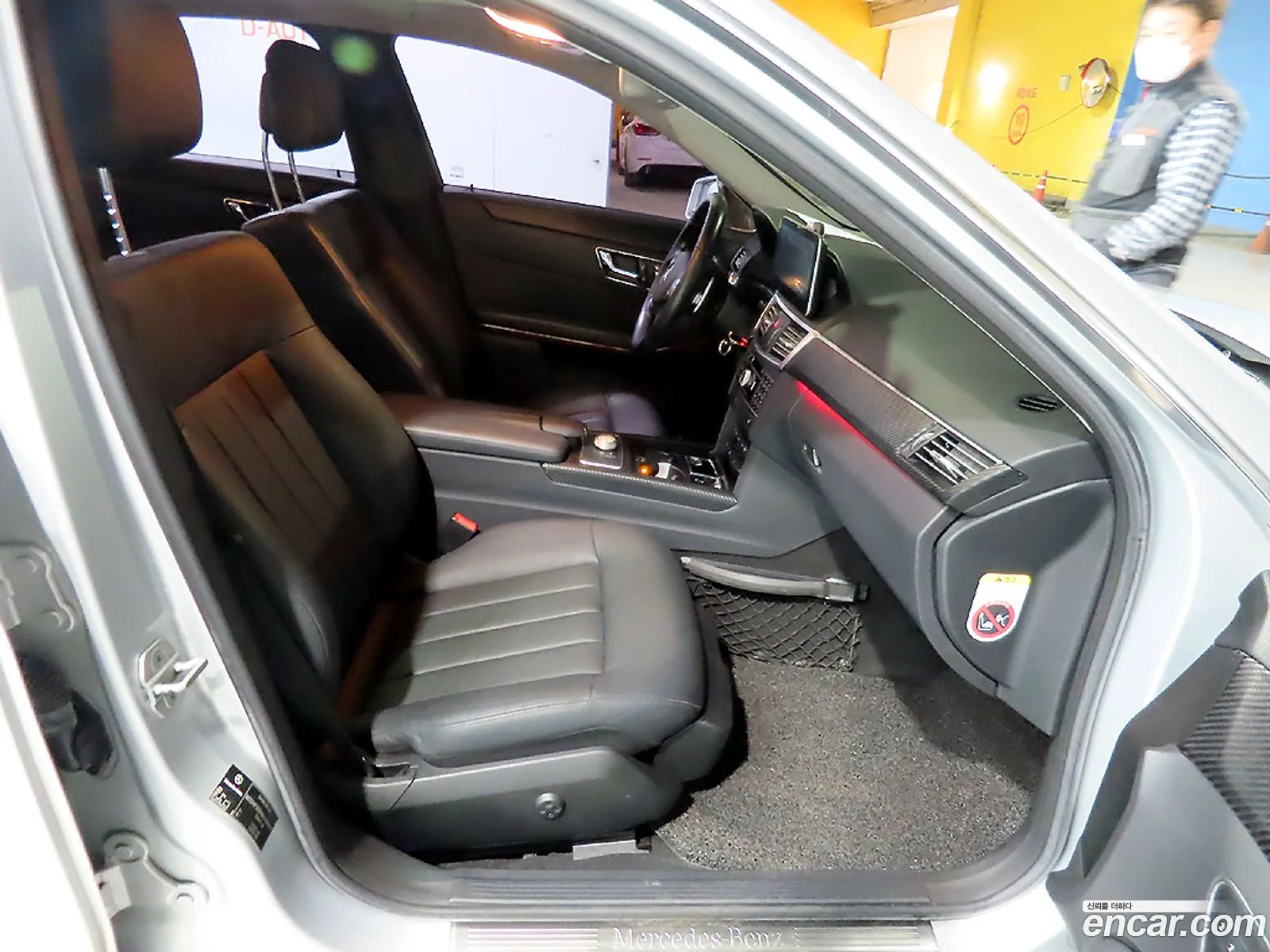 Mercedes-Benz E-Class W212 2010 — 16