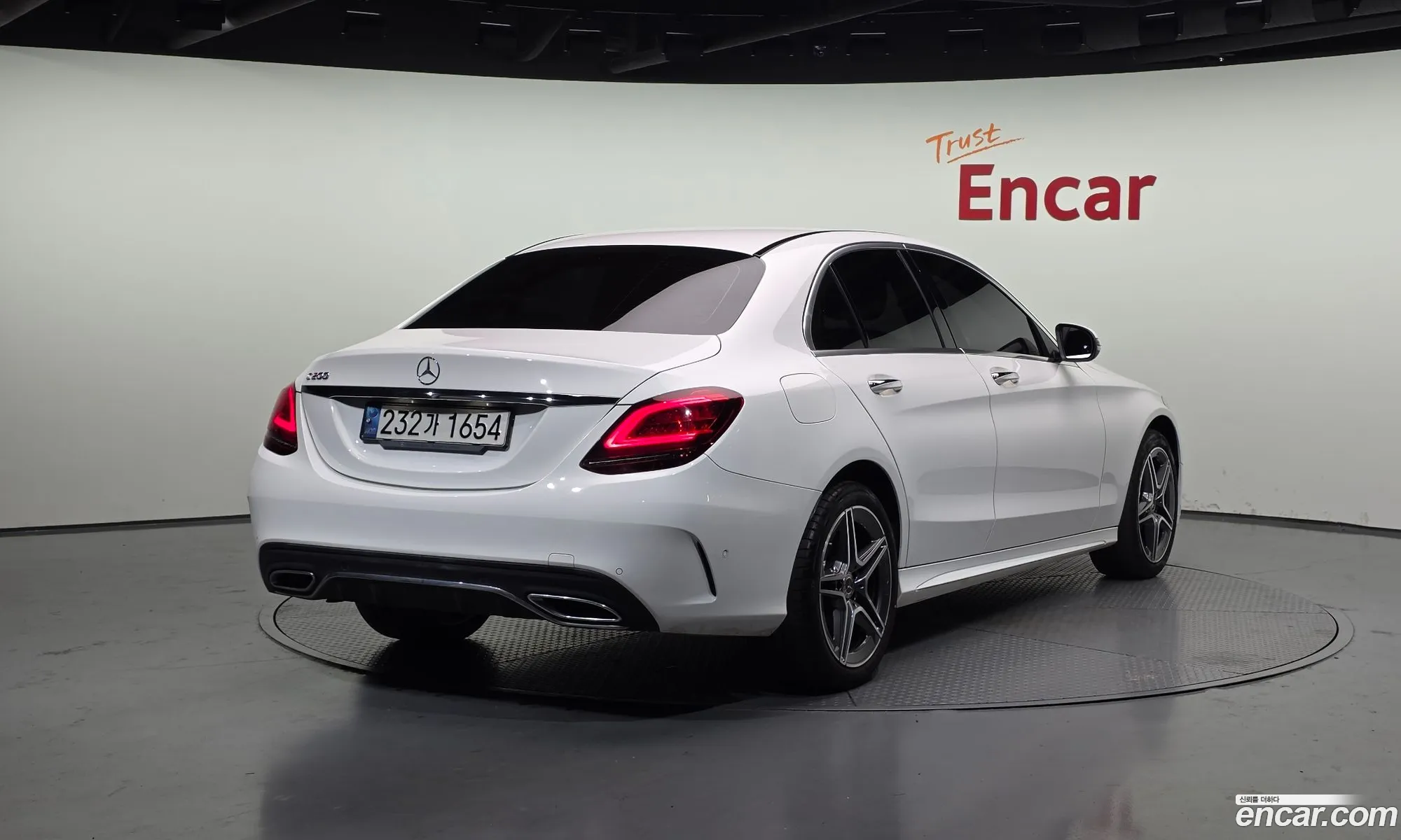 Mercedes-Benz C-Class W205 2020 — 10