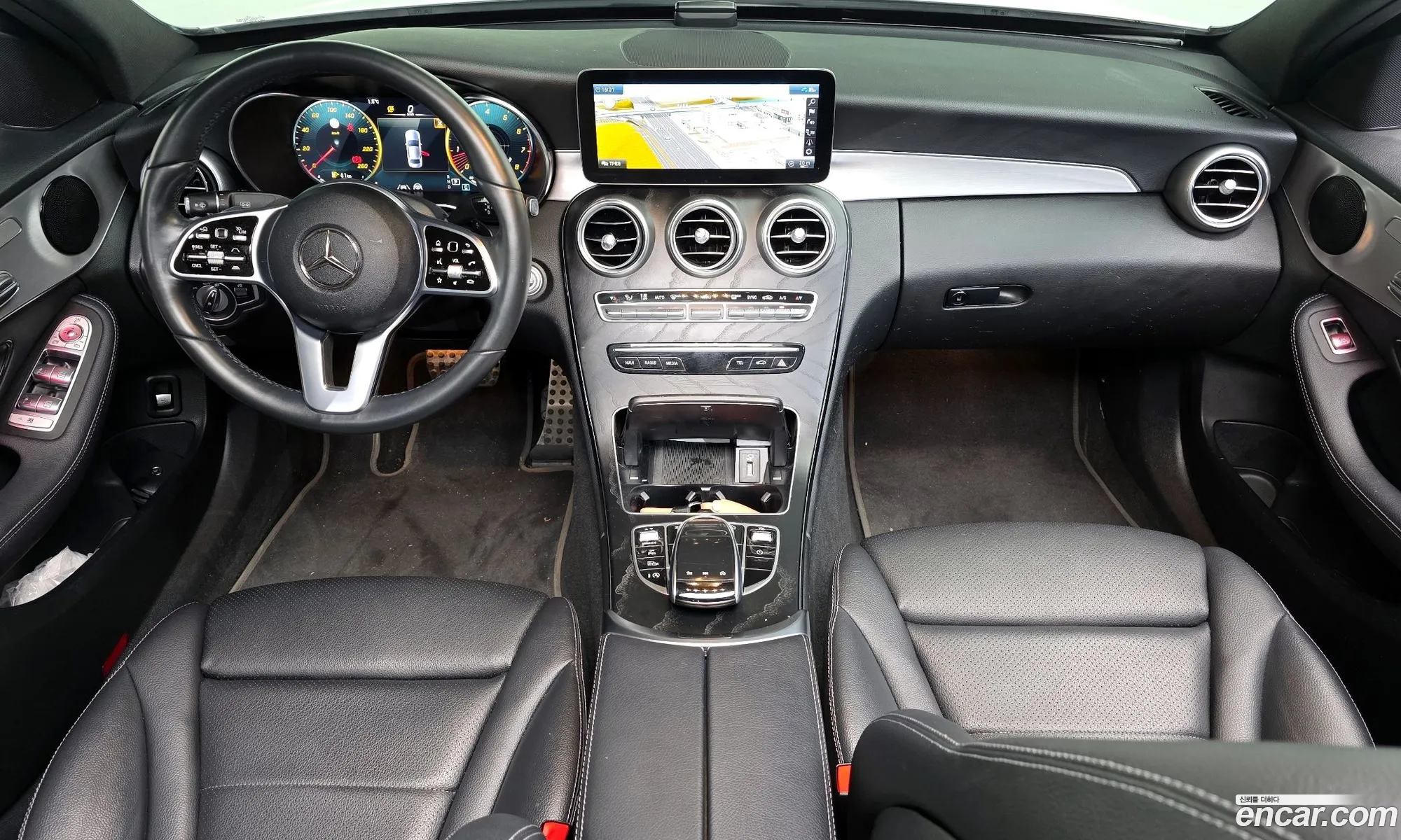 Mercedes-Benz C-Class W205 2020 — 19