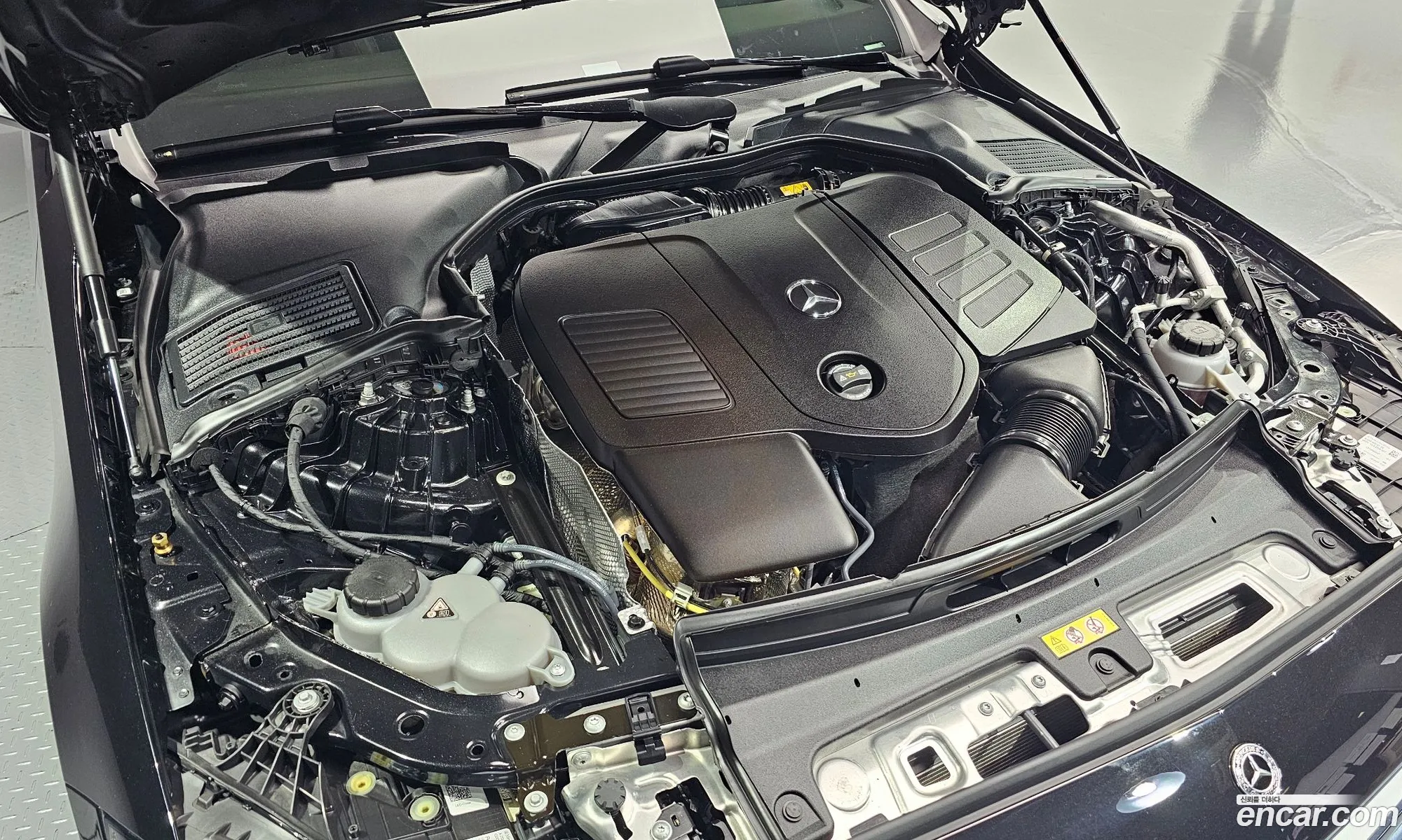 Mercedes-Benz C-Class W206 2024 — 8
