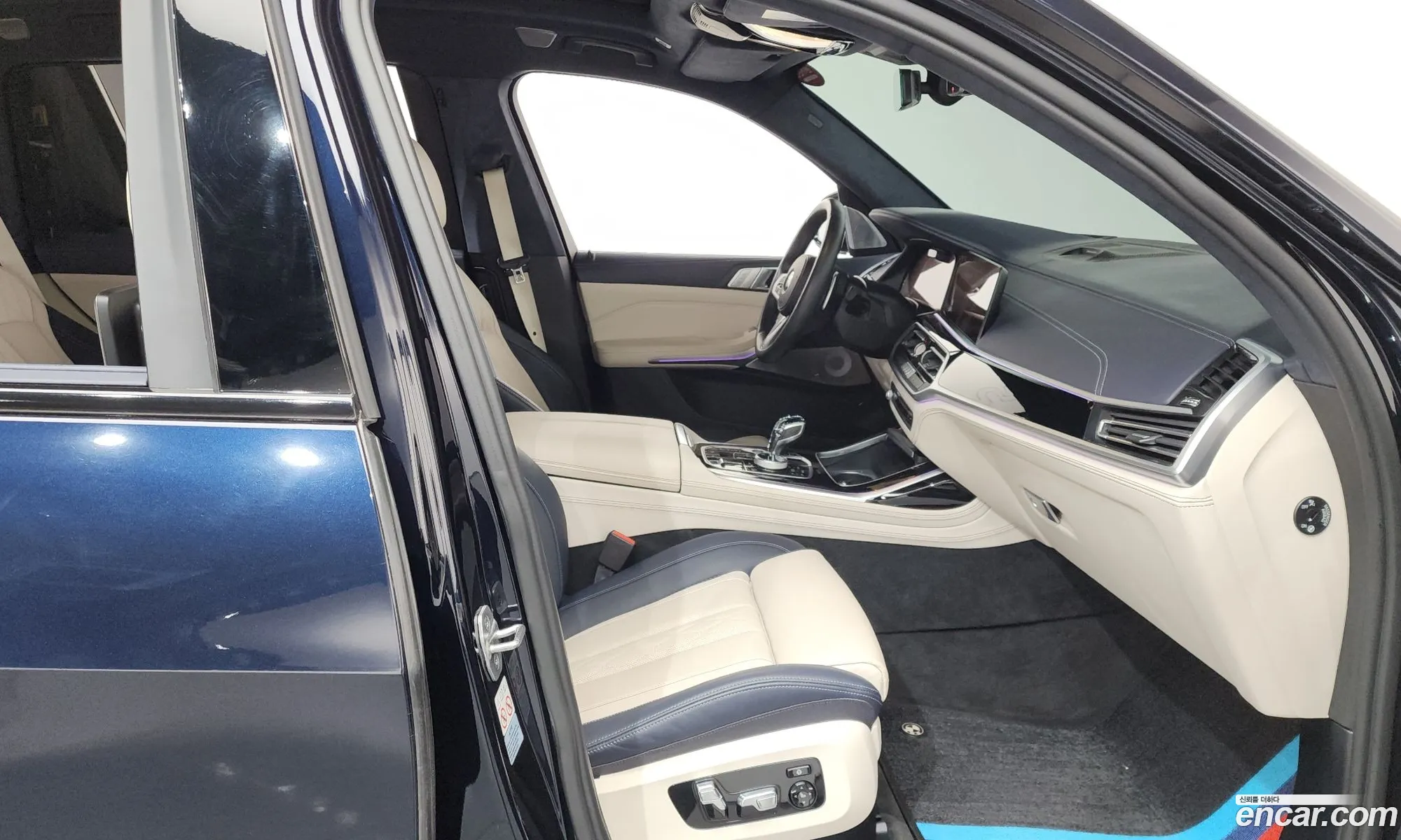 BMW X7 2022 11111111111111111 — 15