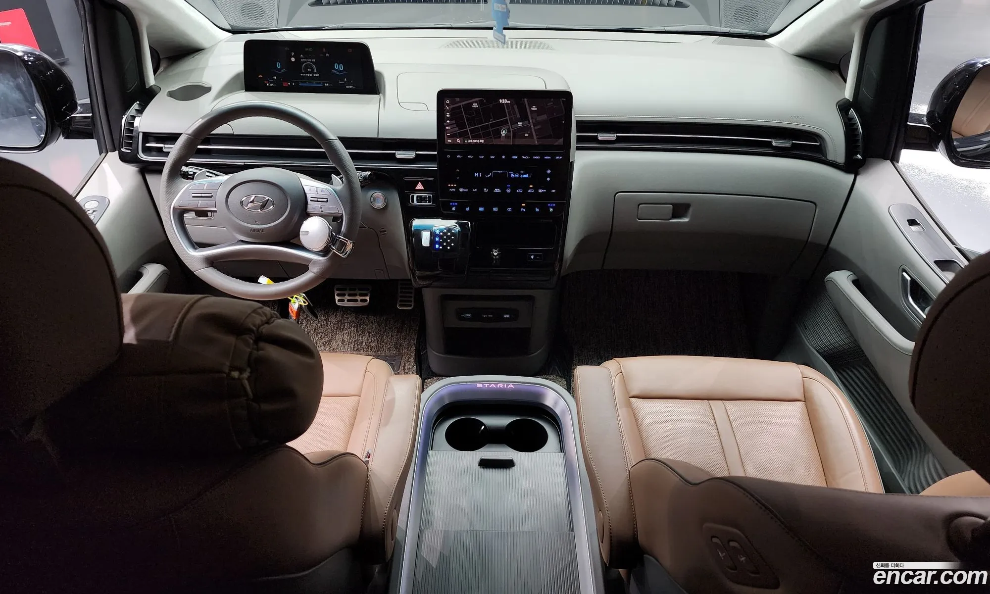 Hyundai Staria 2023 — 8