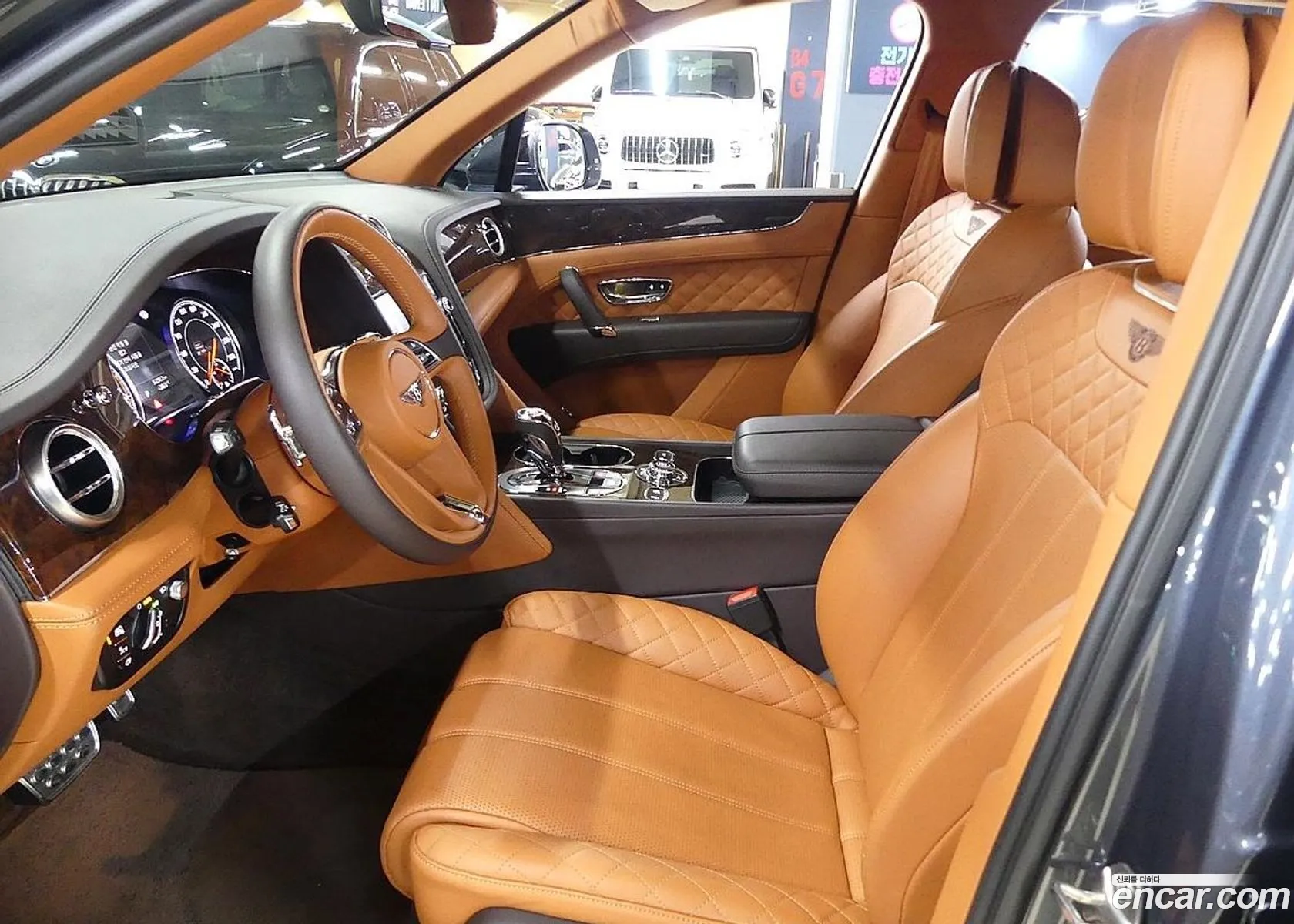 Bentley Bentayga 2017 — 4