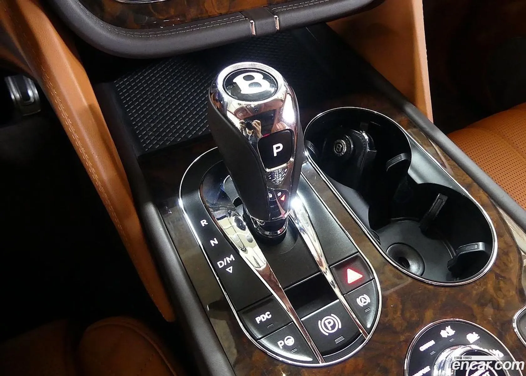 Bentley Bentayga 2017 — 18