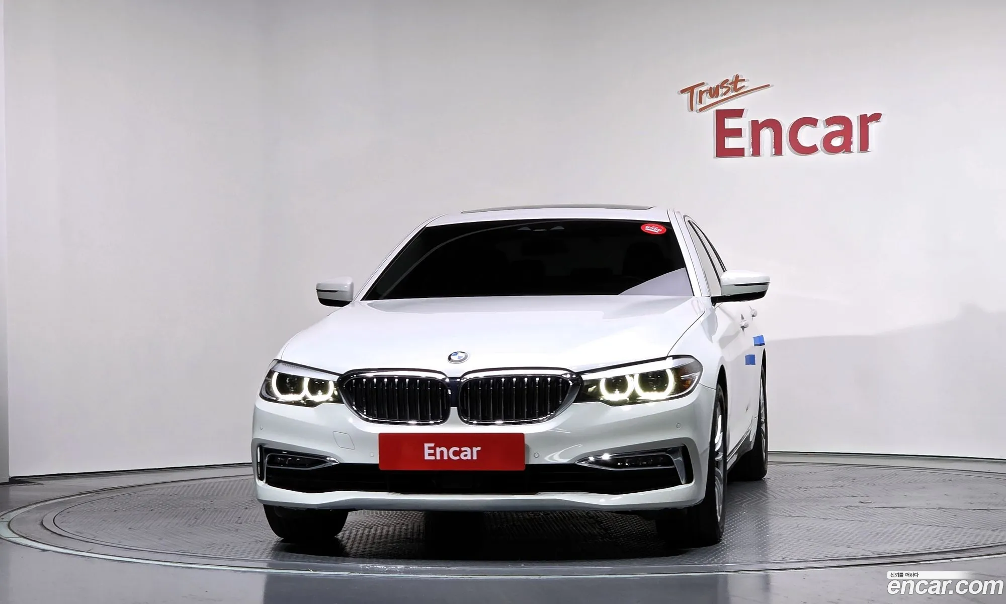 BMW 5 Series 2019 WBAJK7109KGL29132 — 3