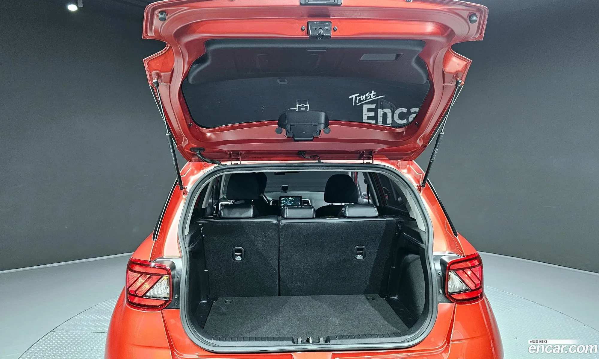Hyundai Venue 2019 — 17