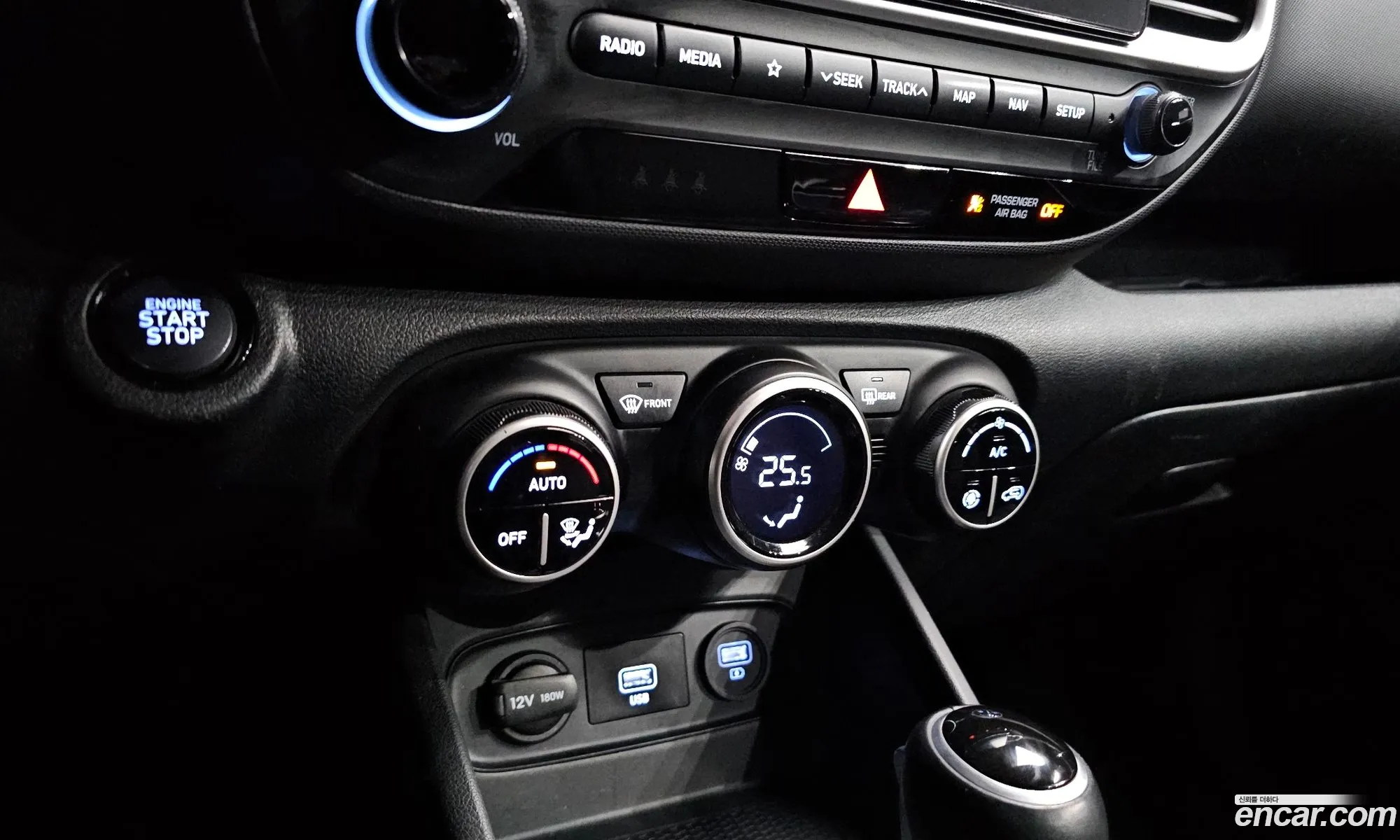 Hyundai Venue 2019 — 20